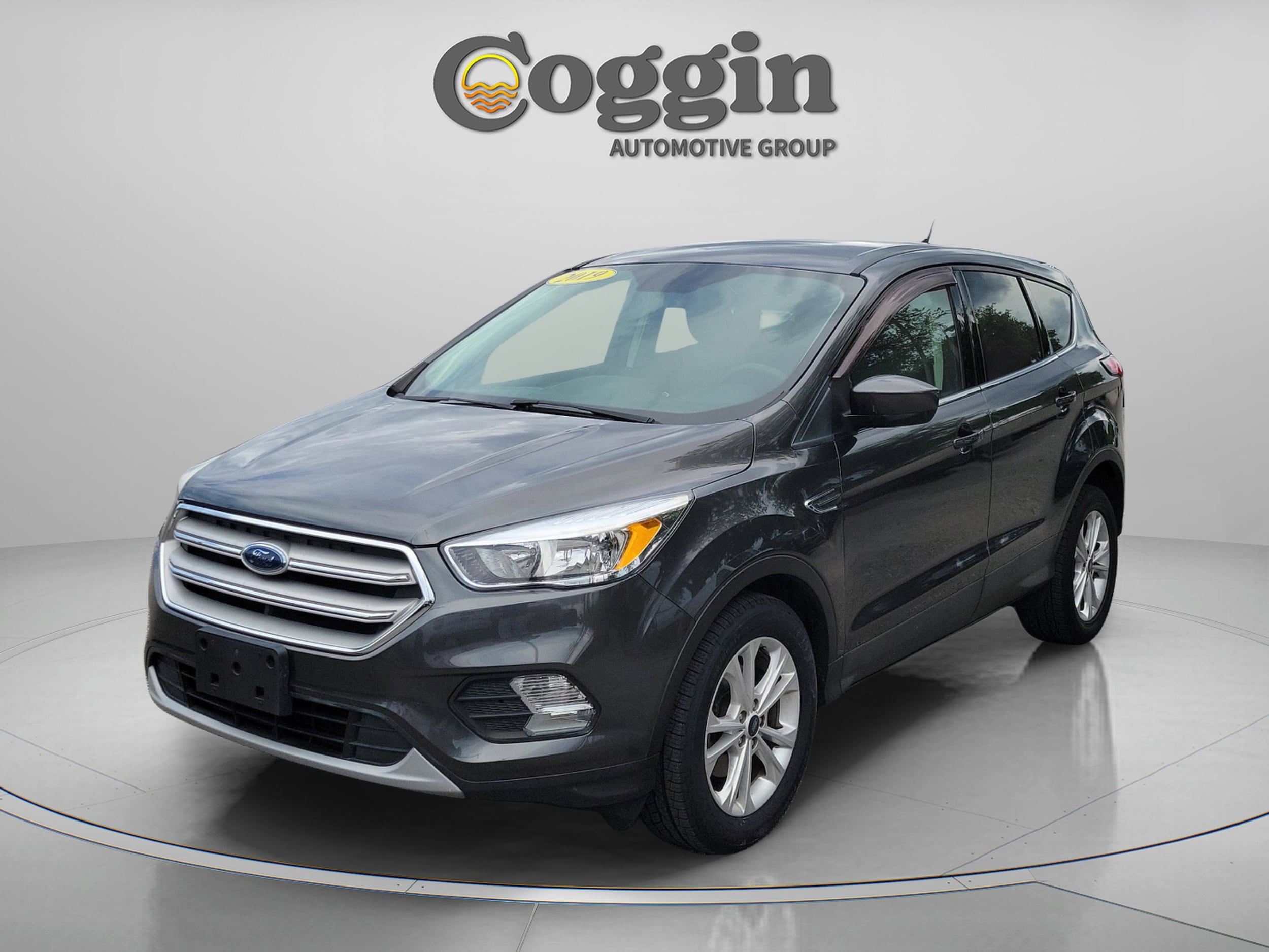 2019 Ford Escape SE's photo