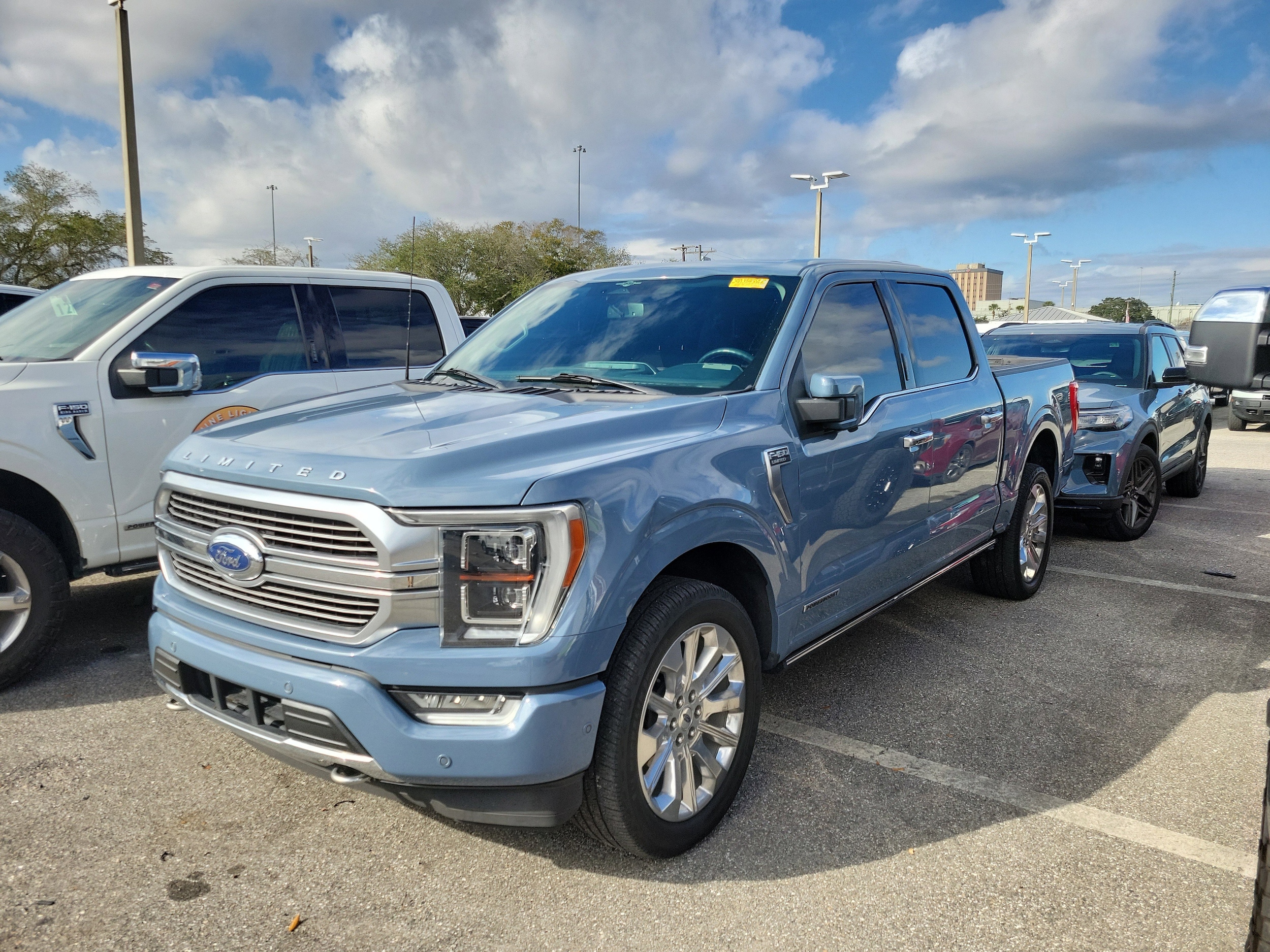 2023 Ford F-150 Truck SuperCrew Cab 