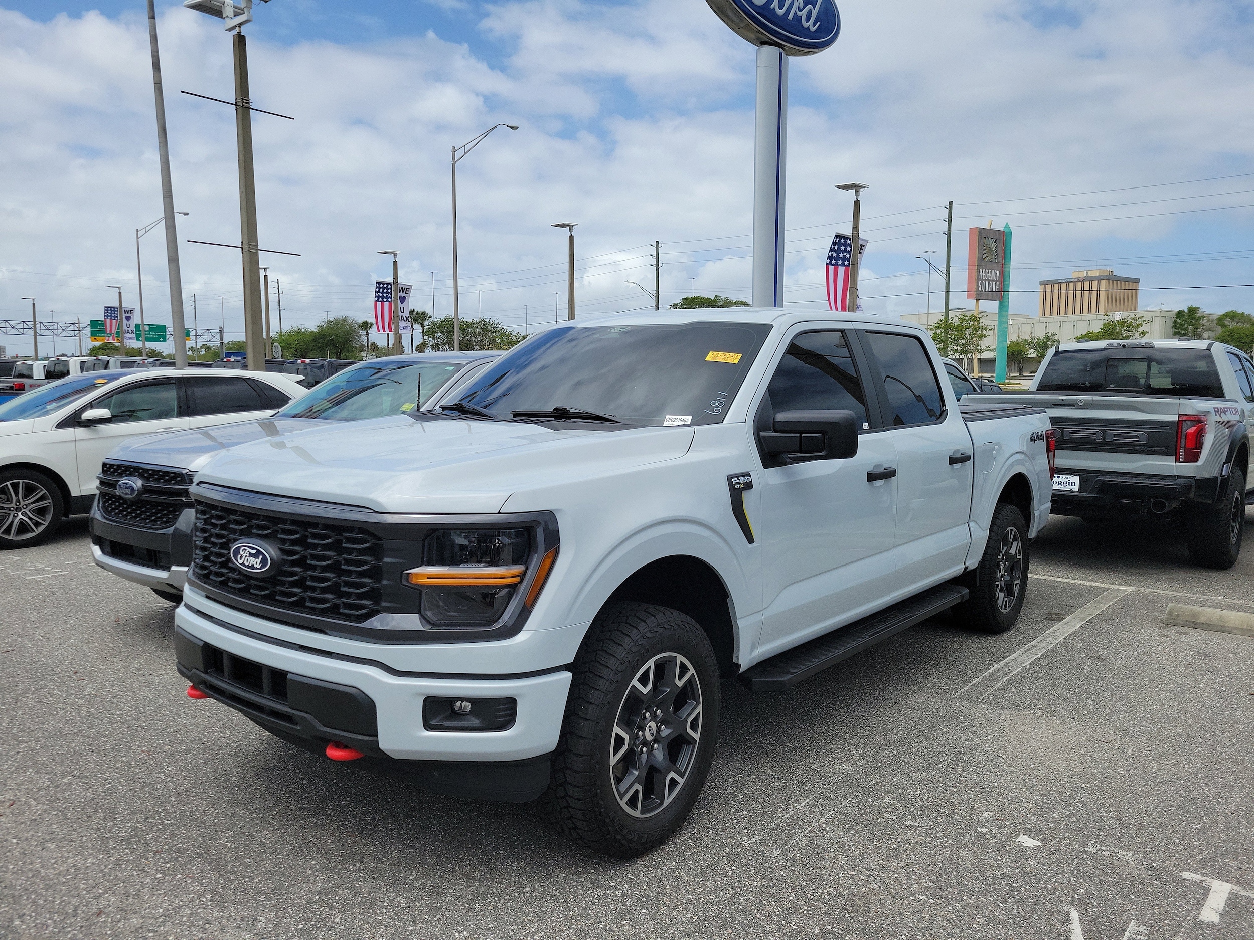 2025 Ford F-150 Truck SuperCrew Cab 