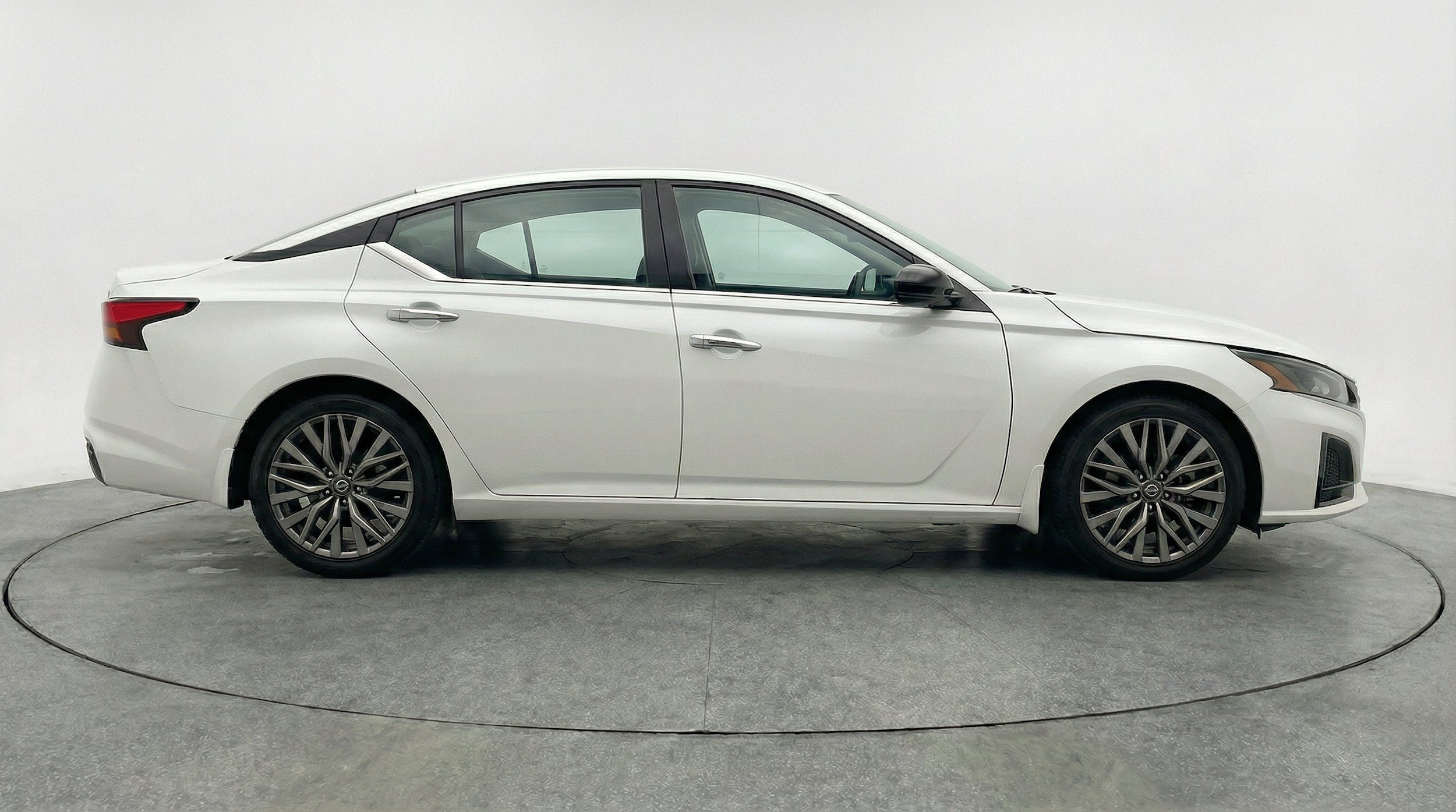 Thumbnail: 2025 Nissan Altima - 11