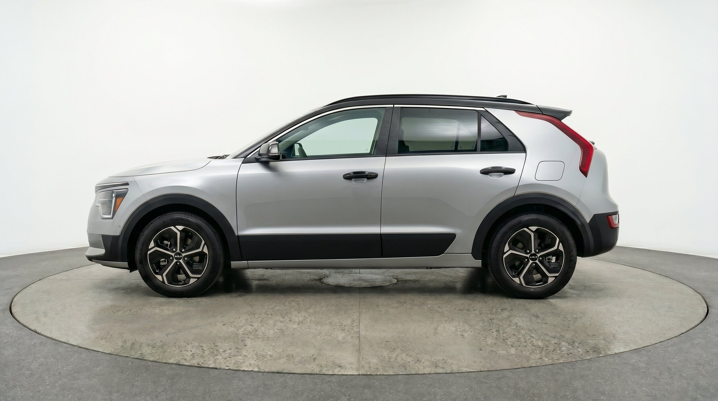 Thumbnail: 2026 Kia Niro - 5