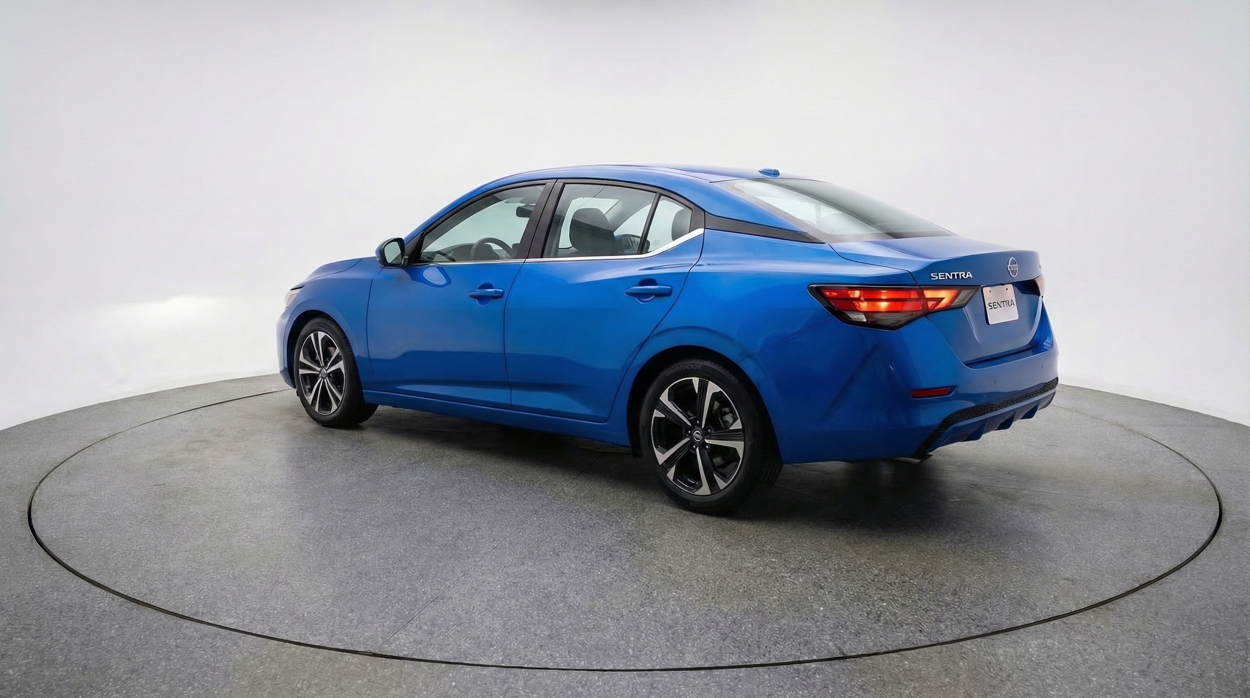 Thumbnail: 2025 Nissan Sentra - 5