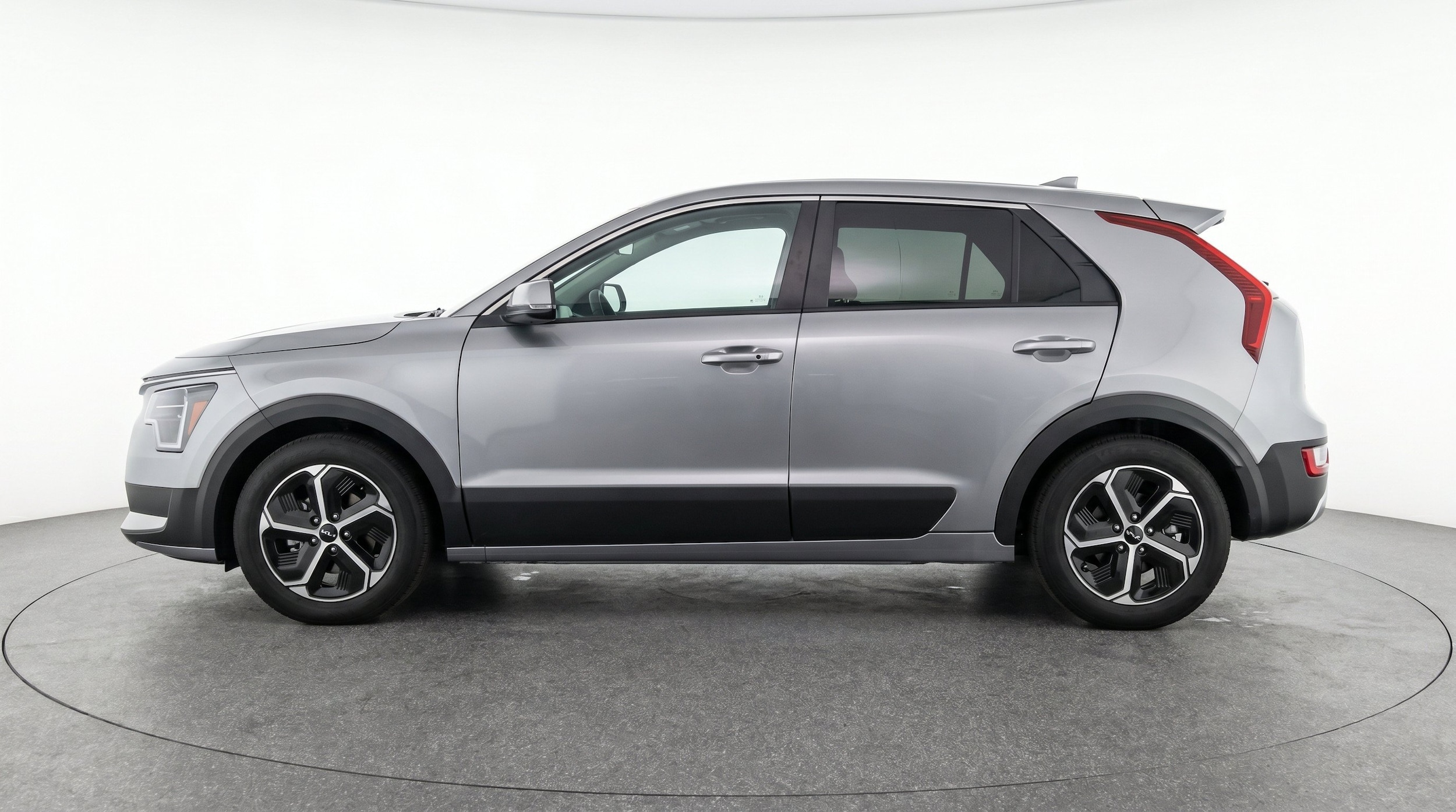 Thumbnail: 2026 Kia Niro - 5