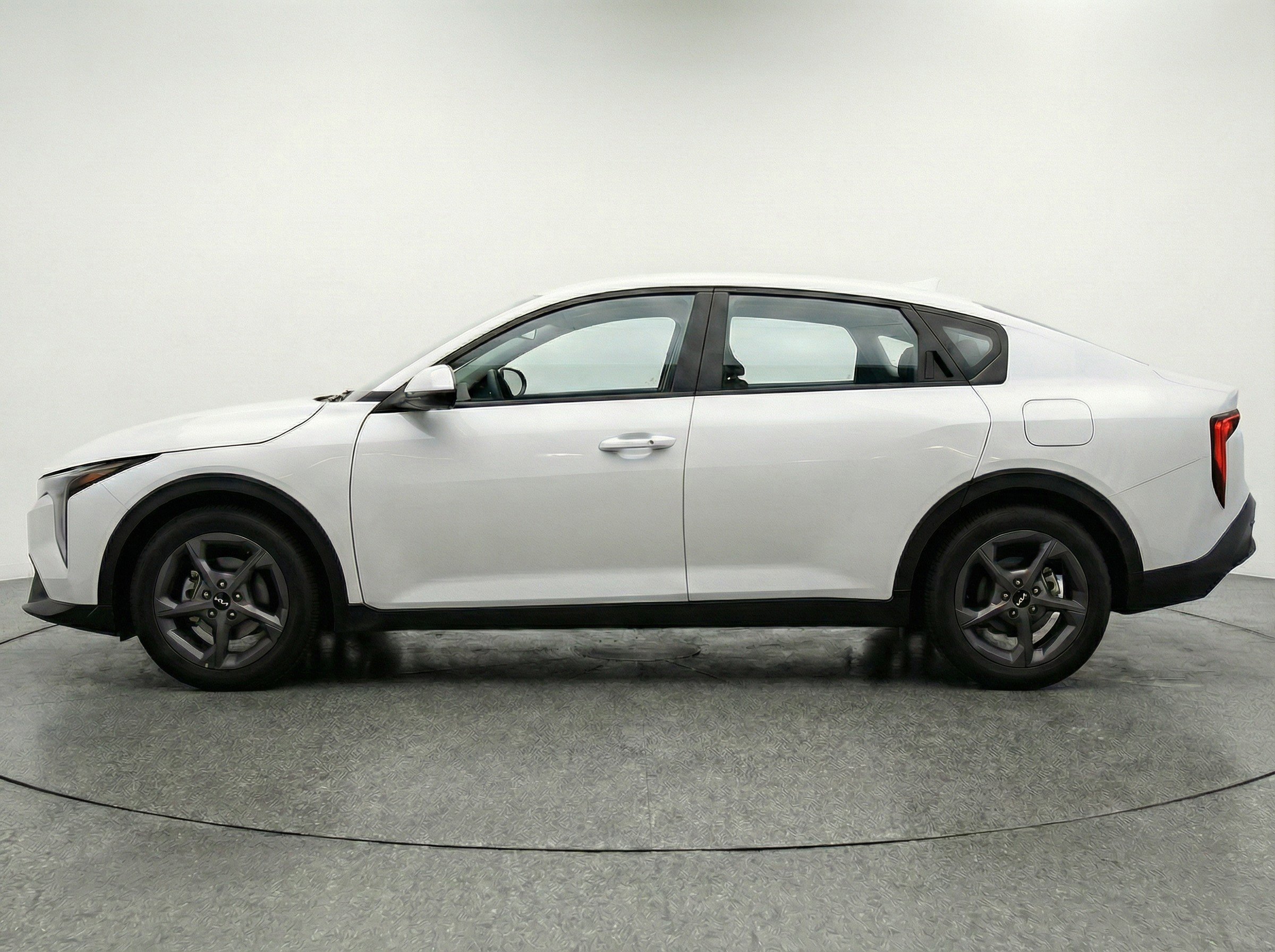 Thumbnail: 2025 Kia K4 - 5