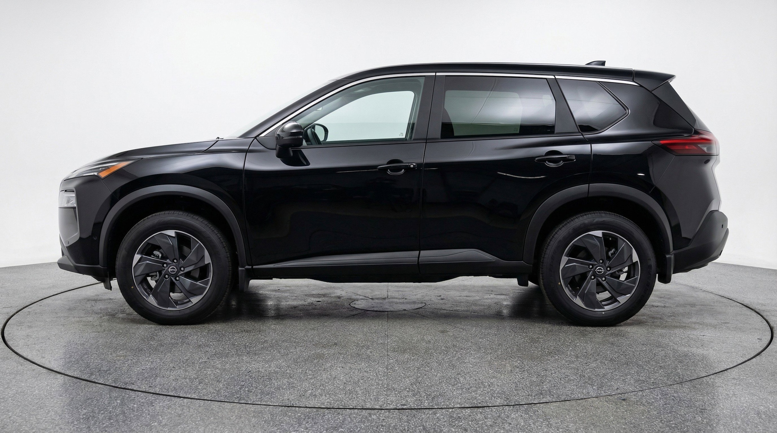 Thumbnail: 2025 Nissan Rogue - 5