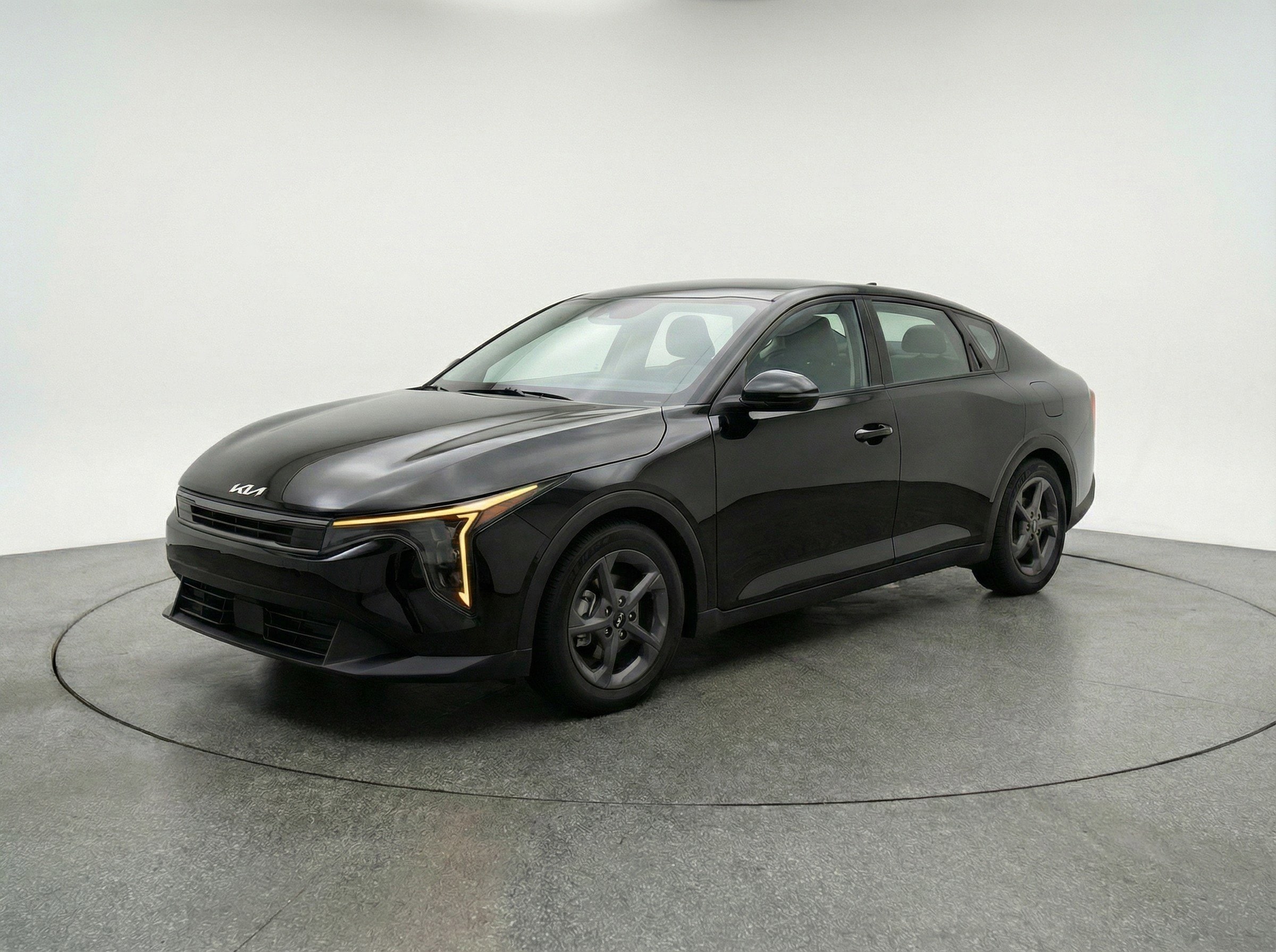 Thumbnail: 2025 Kia K4 - 3