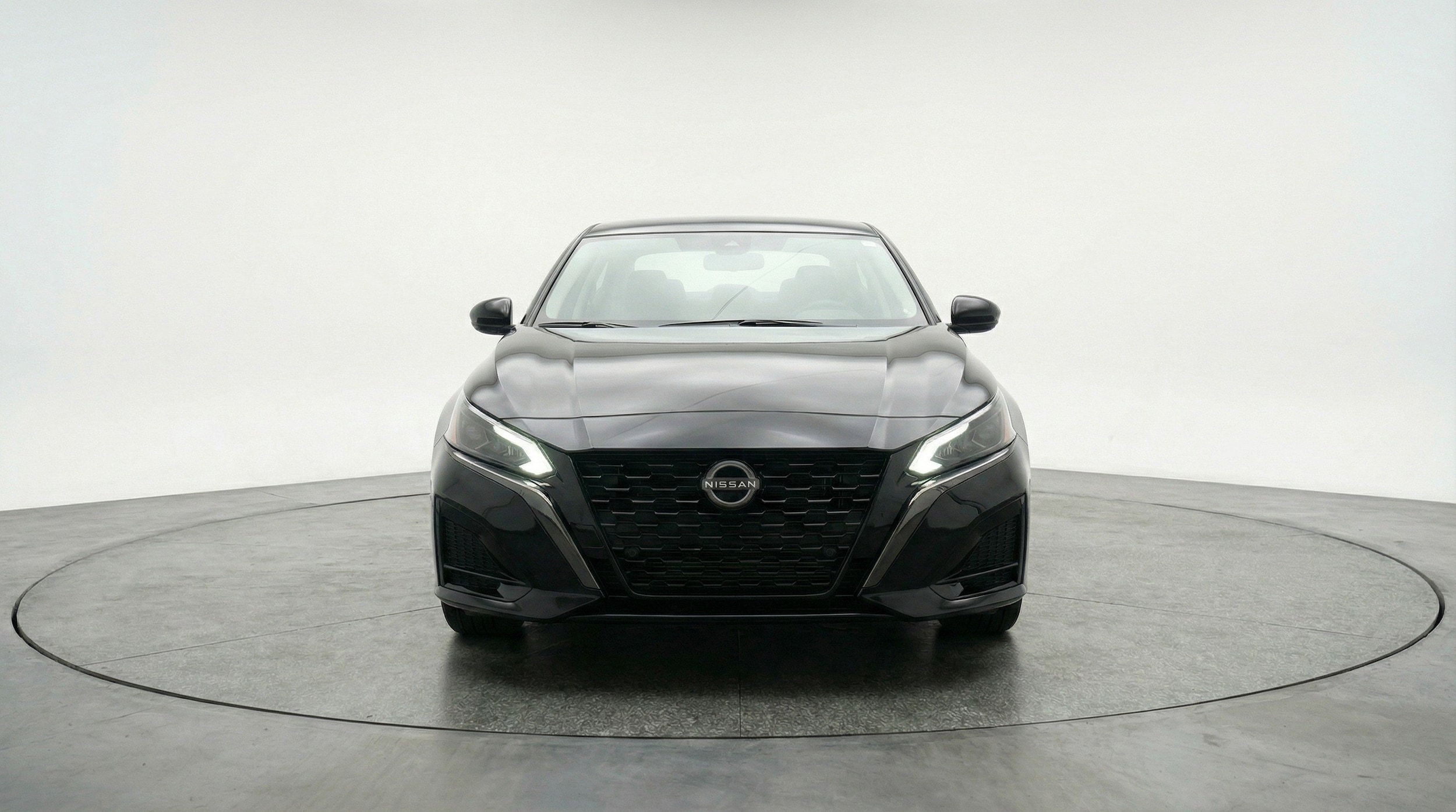 Thumbnail: 2025 Nissan Altima - 2