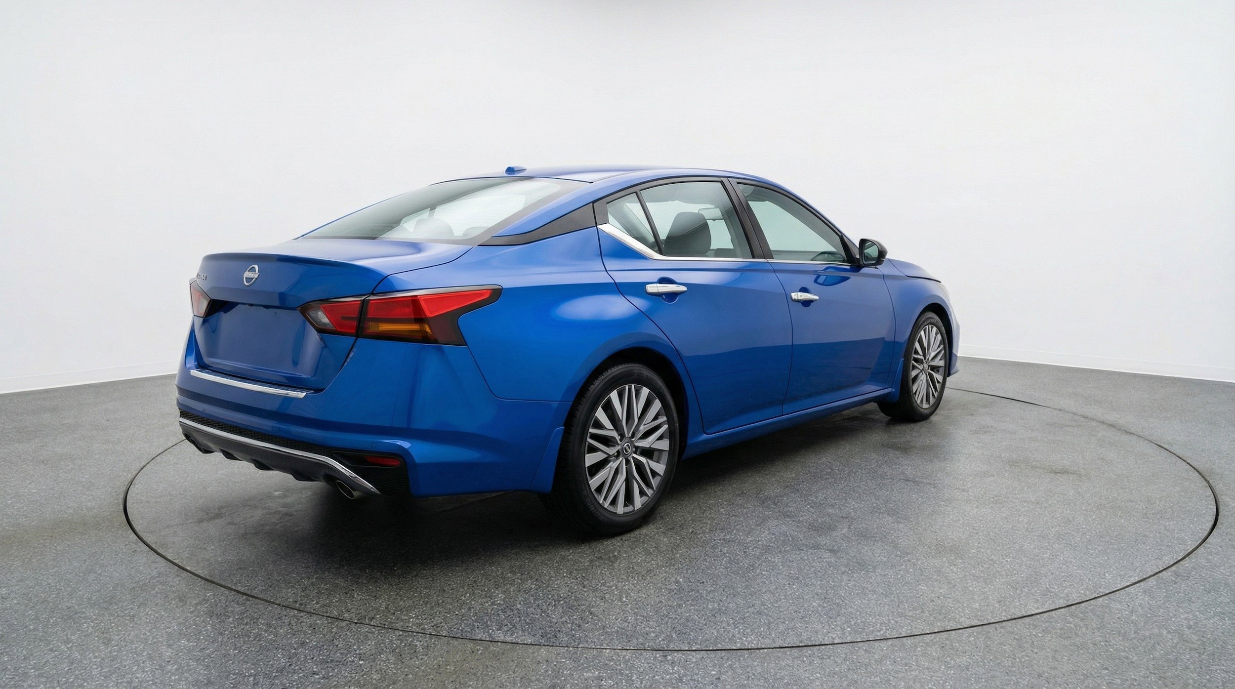 Thumbnail: 2025 Nissan Altima - 9