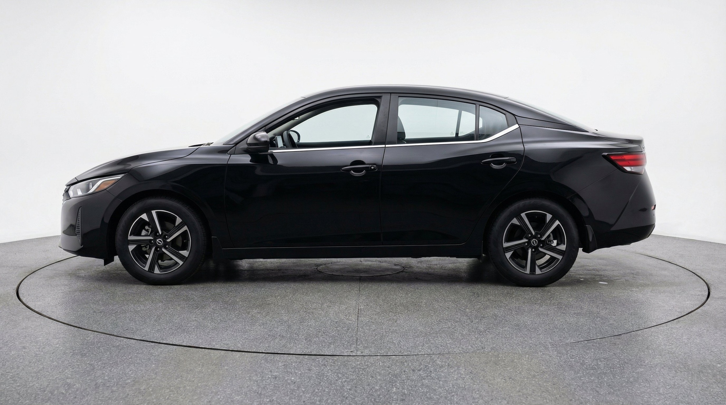 Thumbnail: 2025 Nissan Sentra - 5