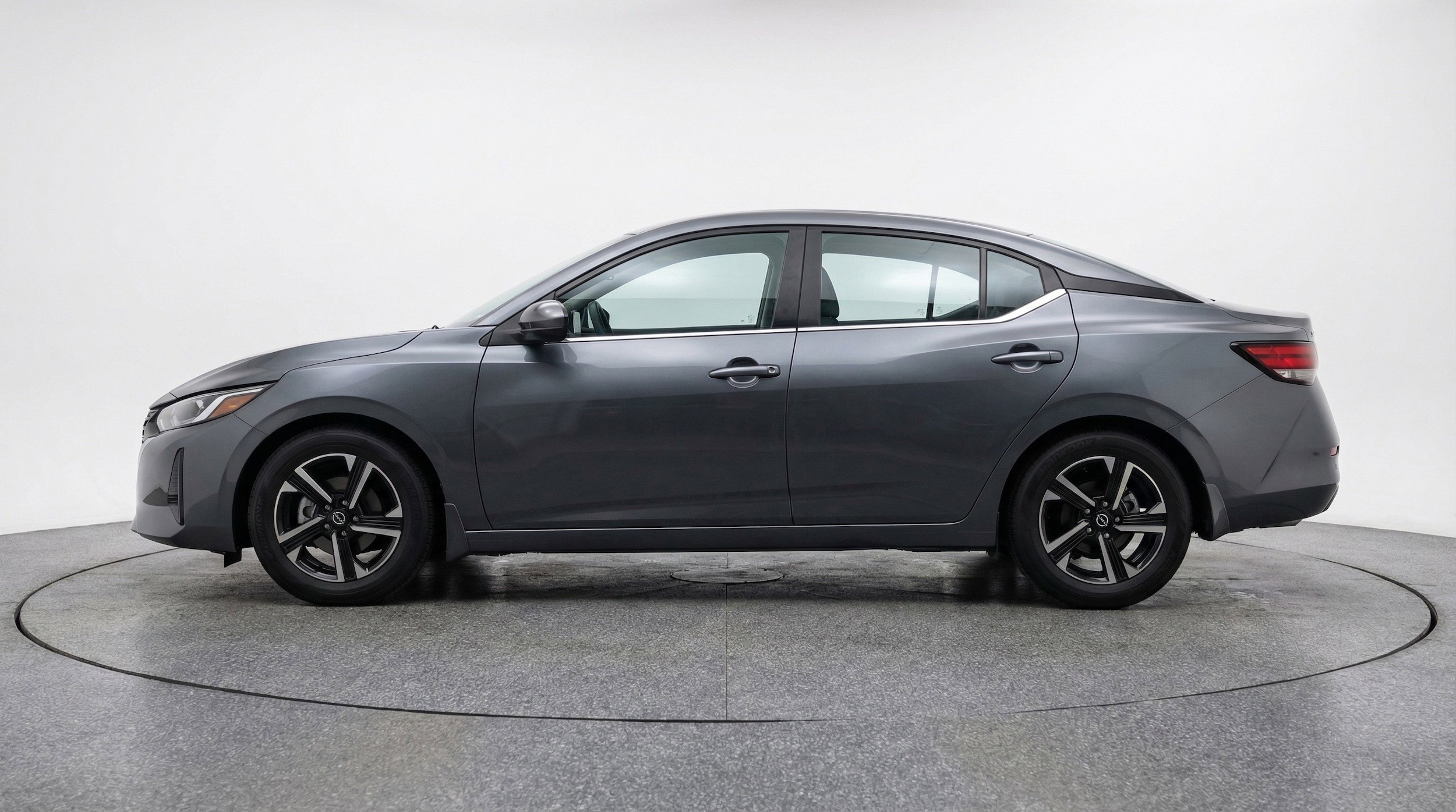 Thumbnail: 2025 Nissan Sentra - 5