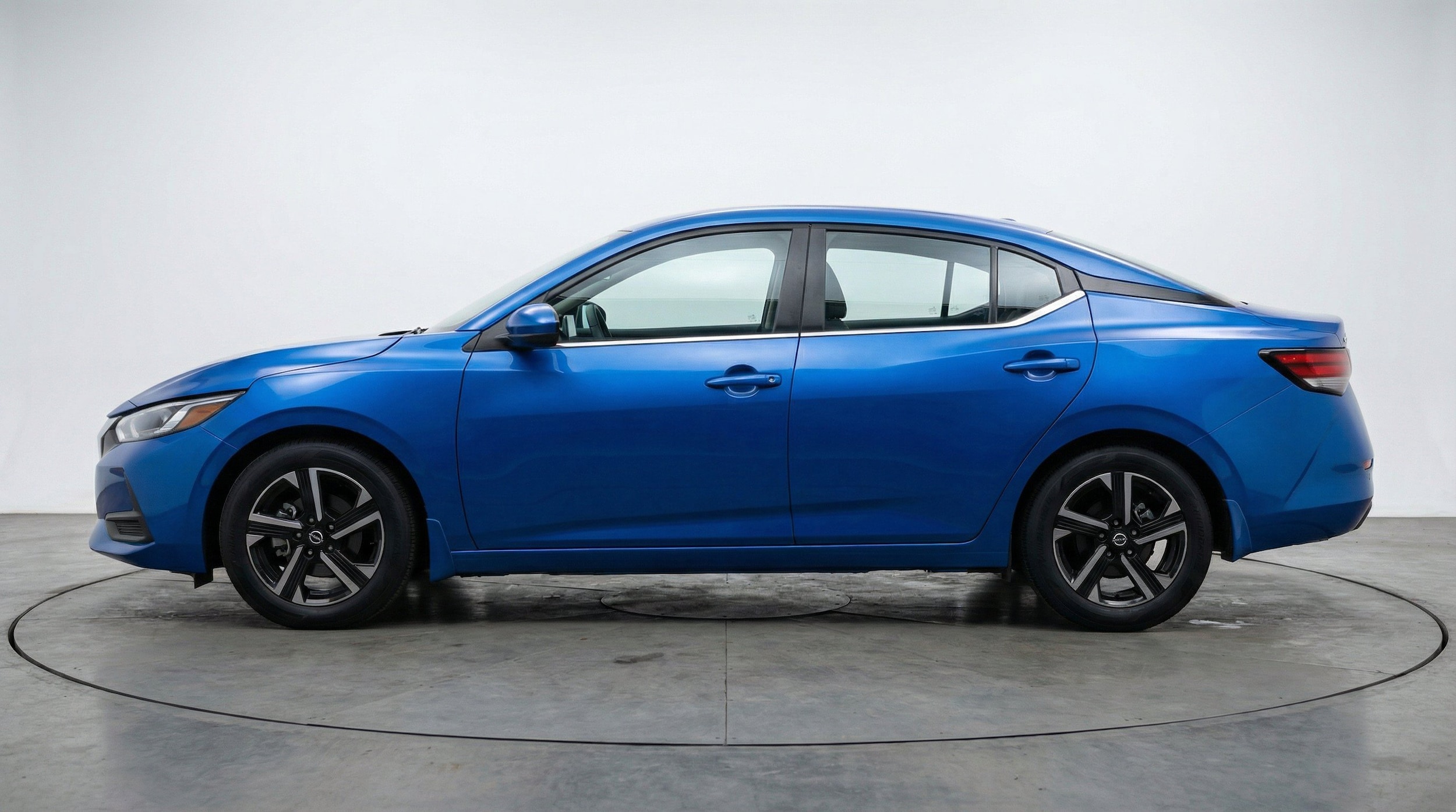 Thumbnail: 2025 Nissan Sentra - 5