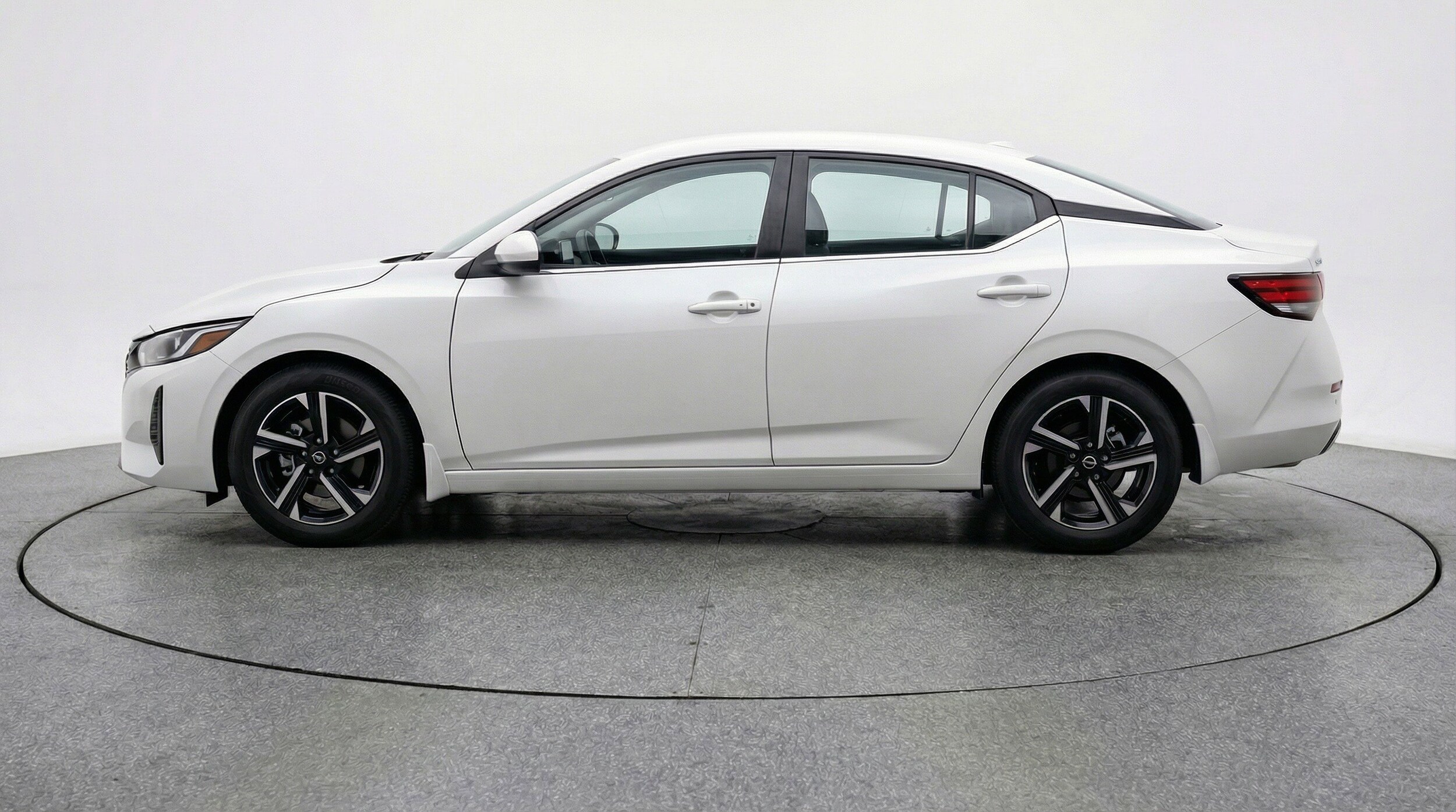 Thumbnail: 2025 Nissan Sentra - 5