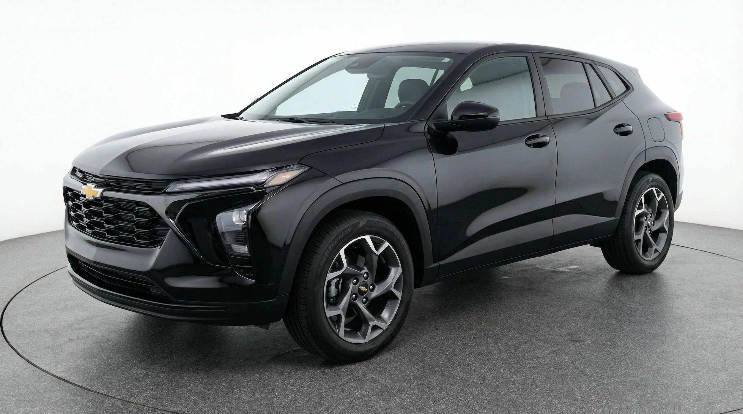 Thumbnail: 2025 Chevrolet Trax - 3