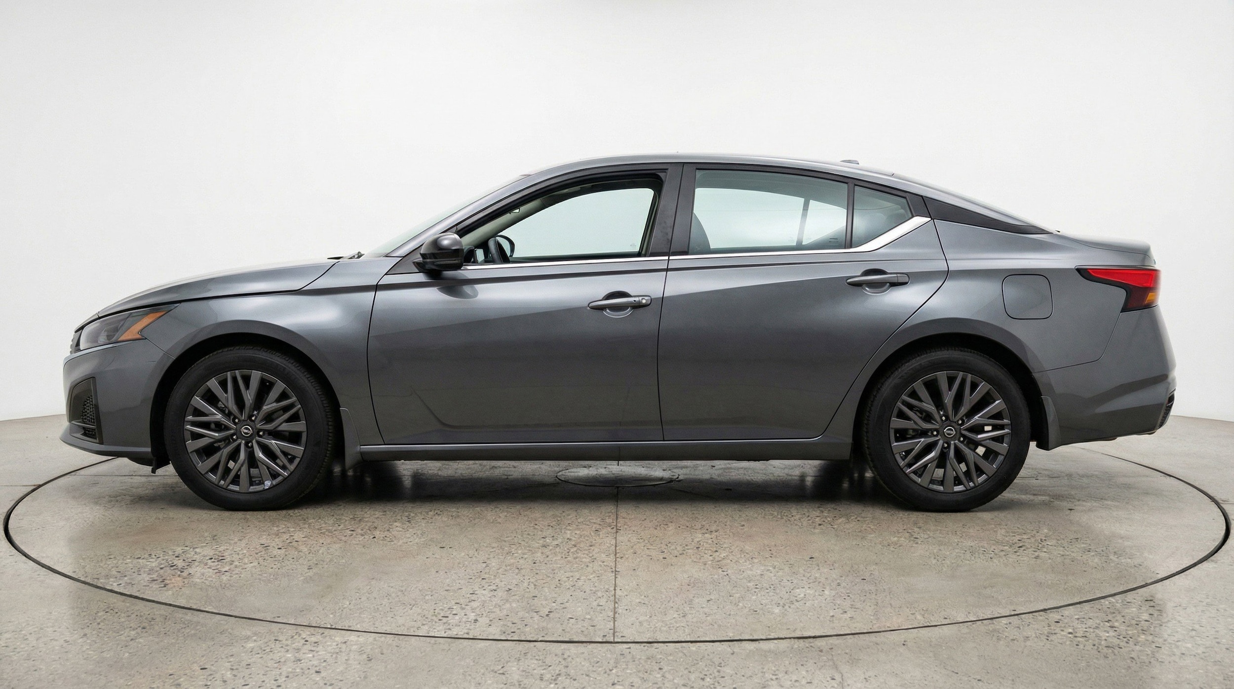 Thumbnail: 2025 Nissan Altima - 5