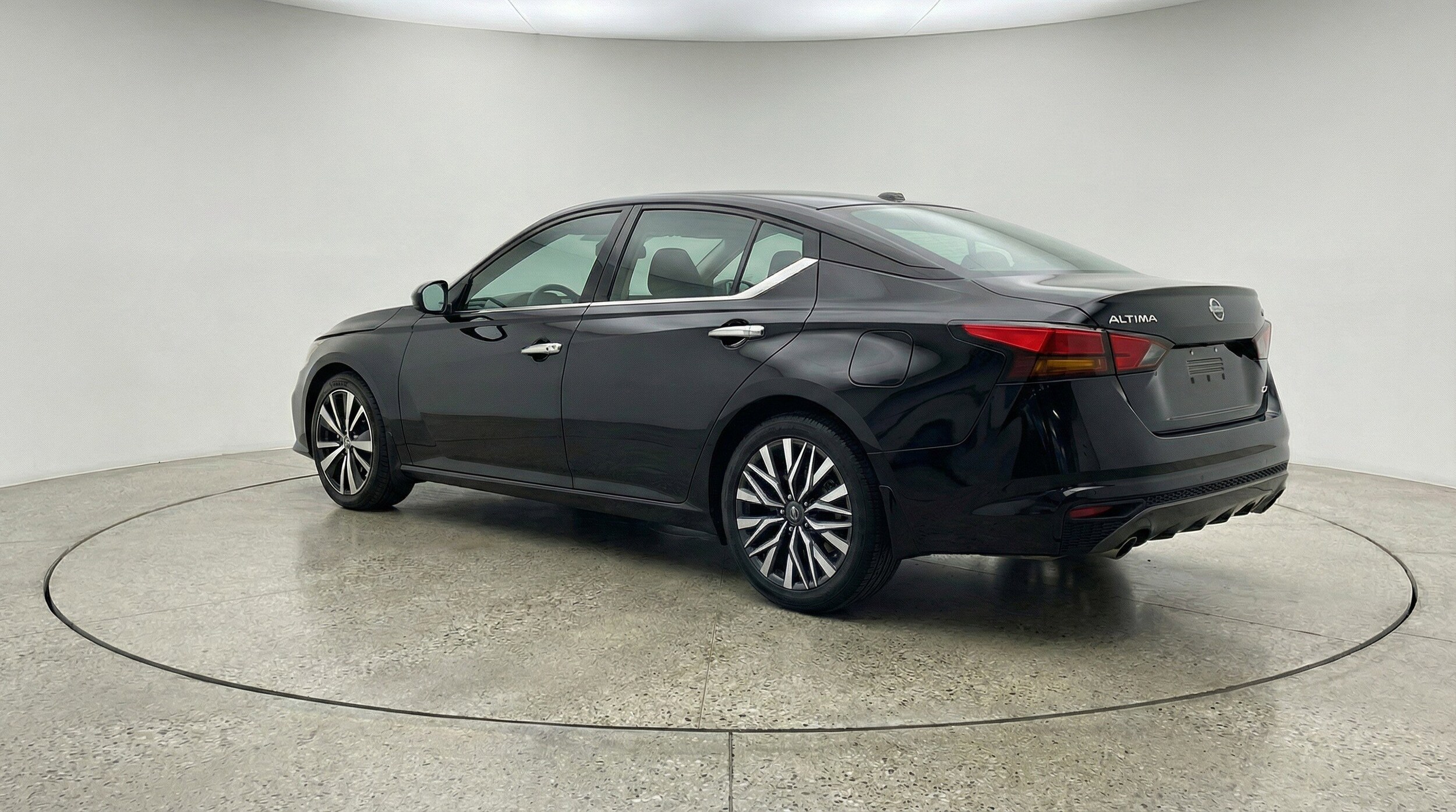 Thumbnail: 2025 Nissan Altima - 6