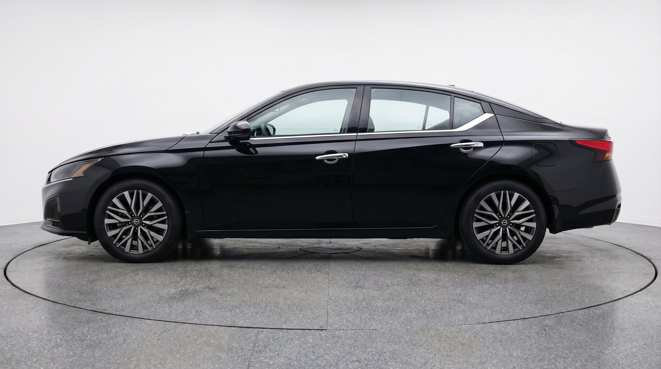 Thumbnail: 2026 Nissan Altima - 5