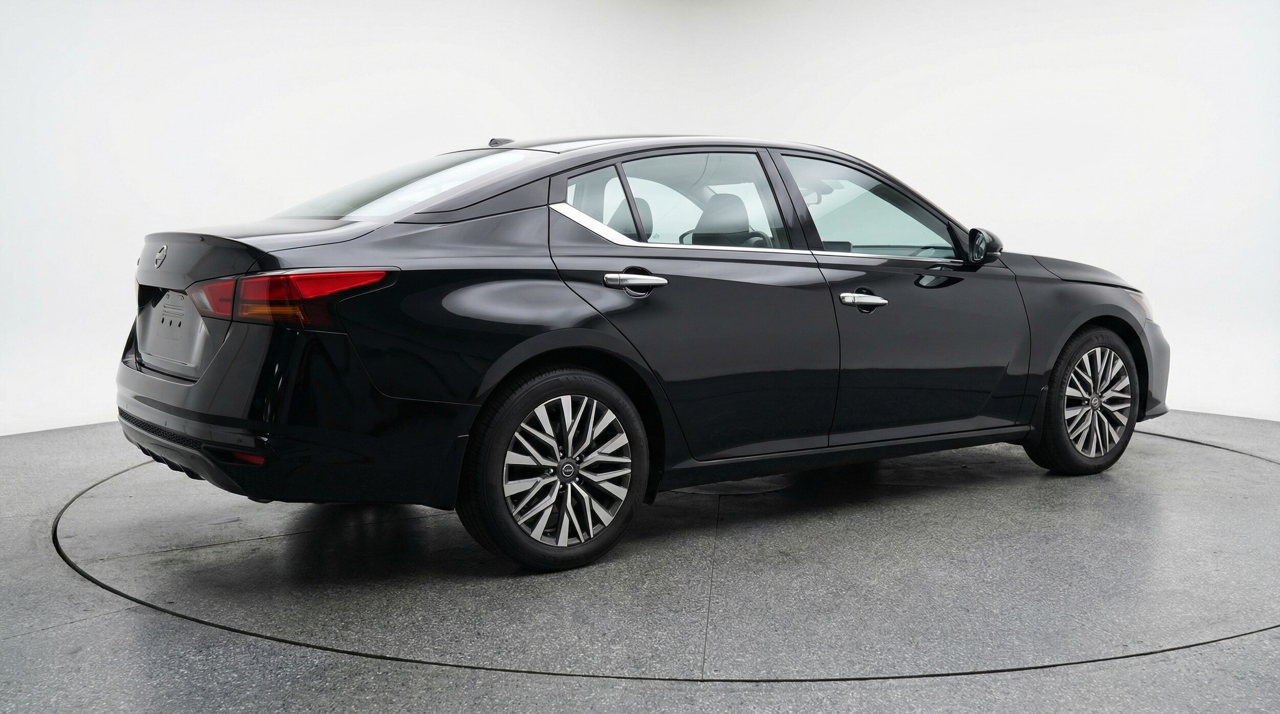 Thumbnail: 2025 Nissan Altima - 7