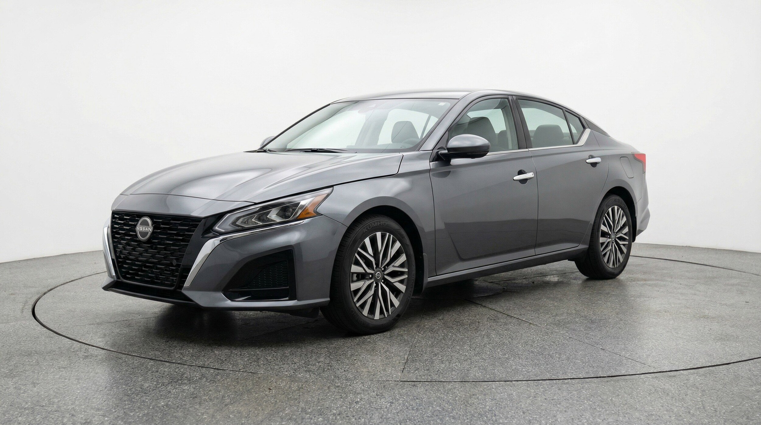 Thumbnail: 2025 Nissan Altima - 3