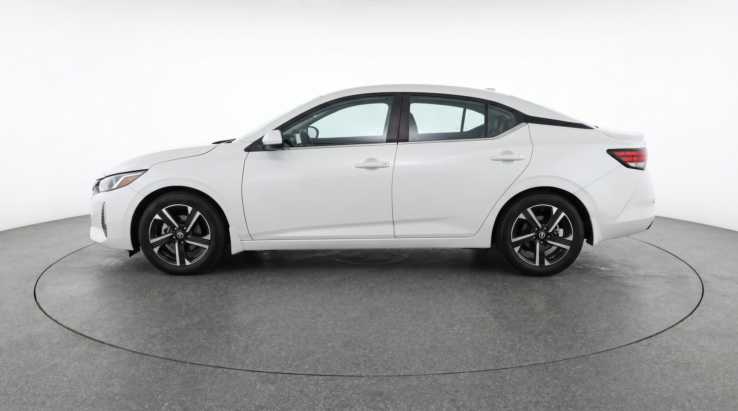 Thumbnail: 2025 Nissan Sentra - 5