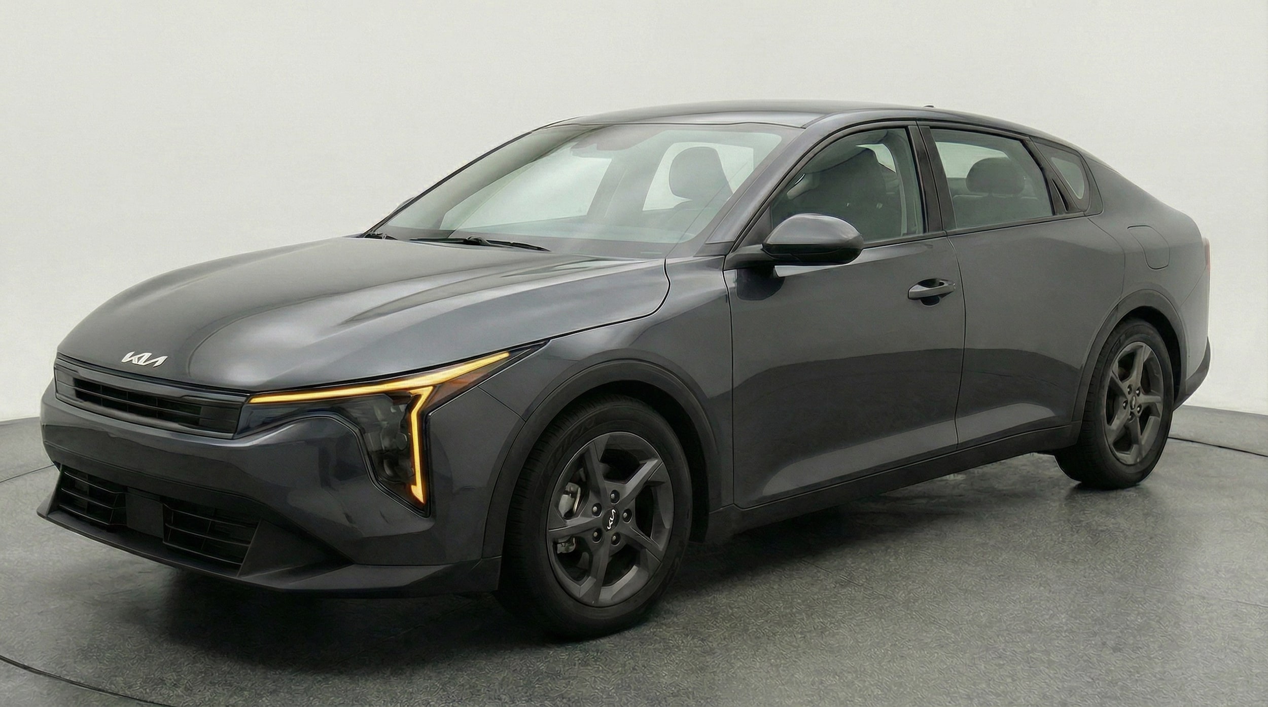 Thumbnail: 2025 Kia K4 - 3