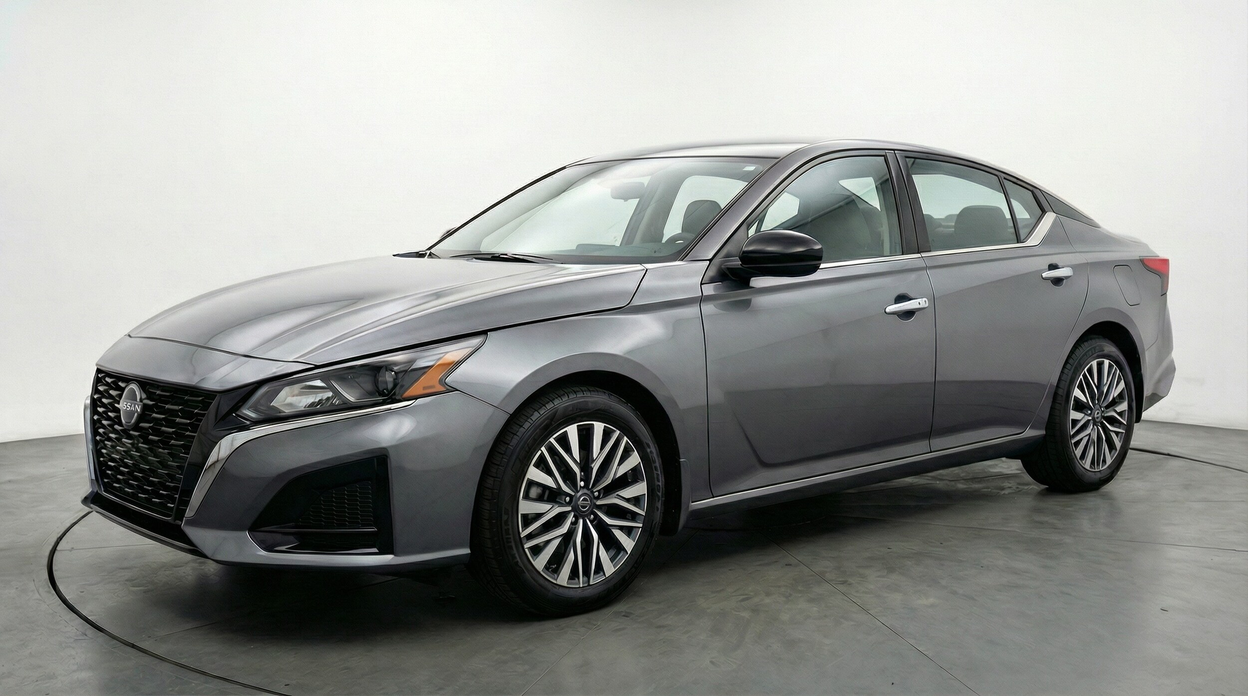 Thumbnail: 2025 Nissan Altima - 3