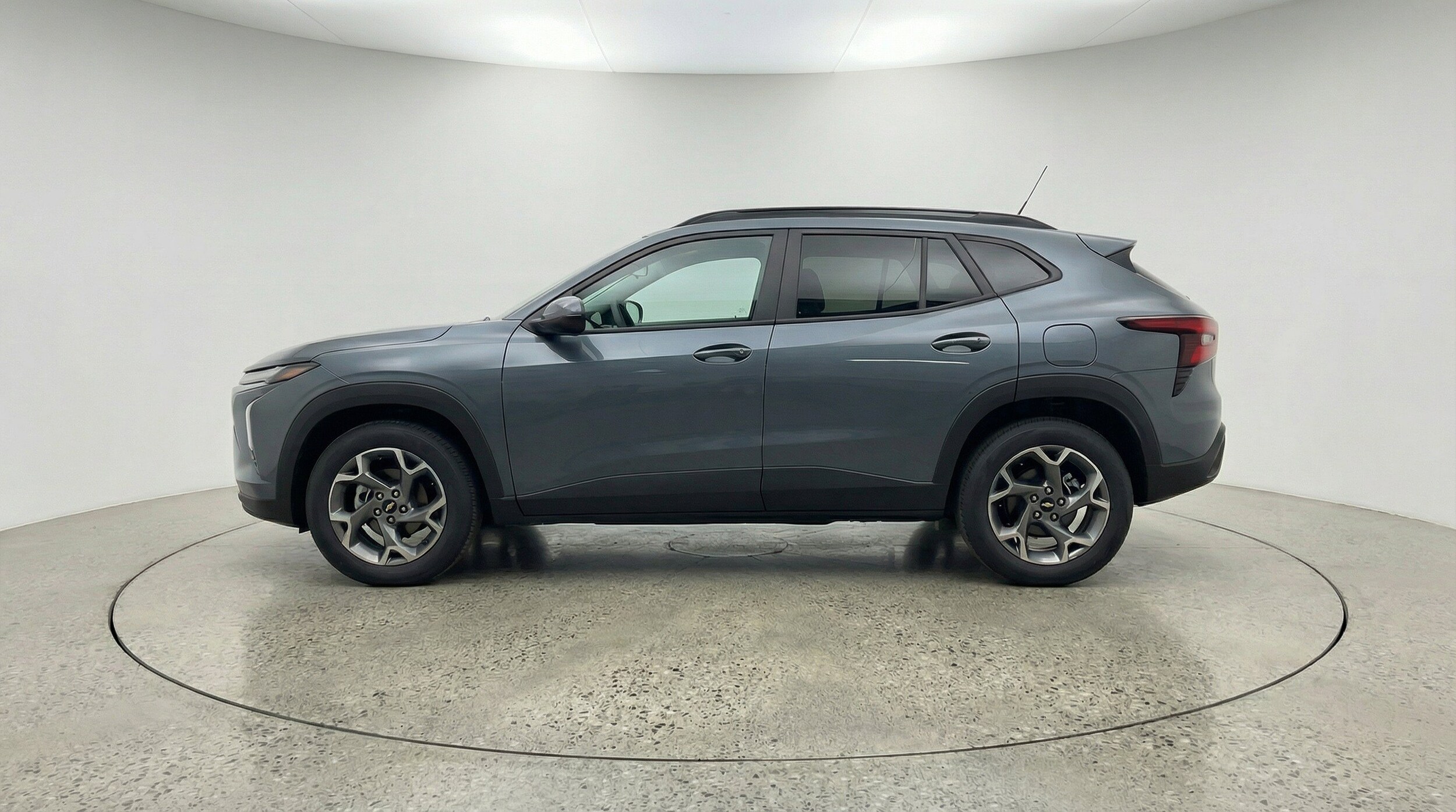 Thumbnail: 2025 Chevrolet Trax - 5