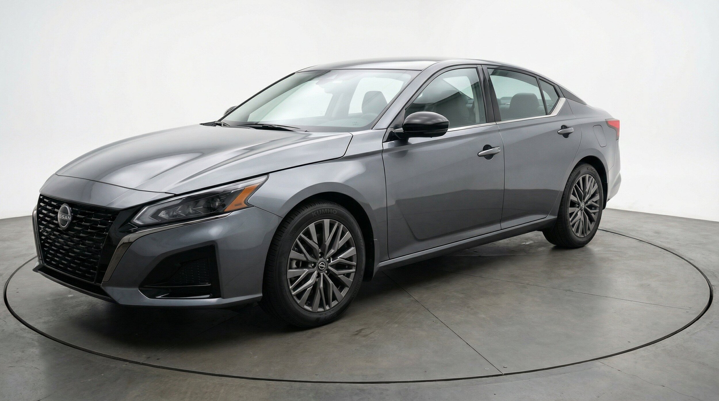 Thumbnail: 2025 Nissan Altima - 3