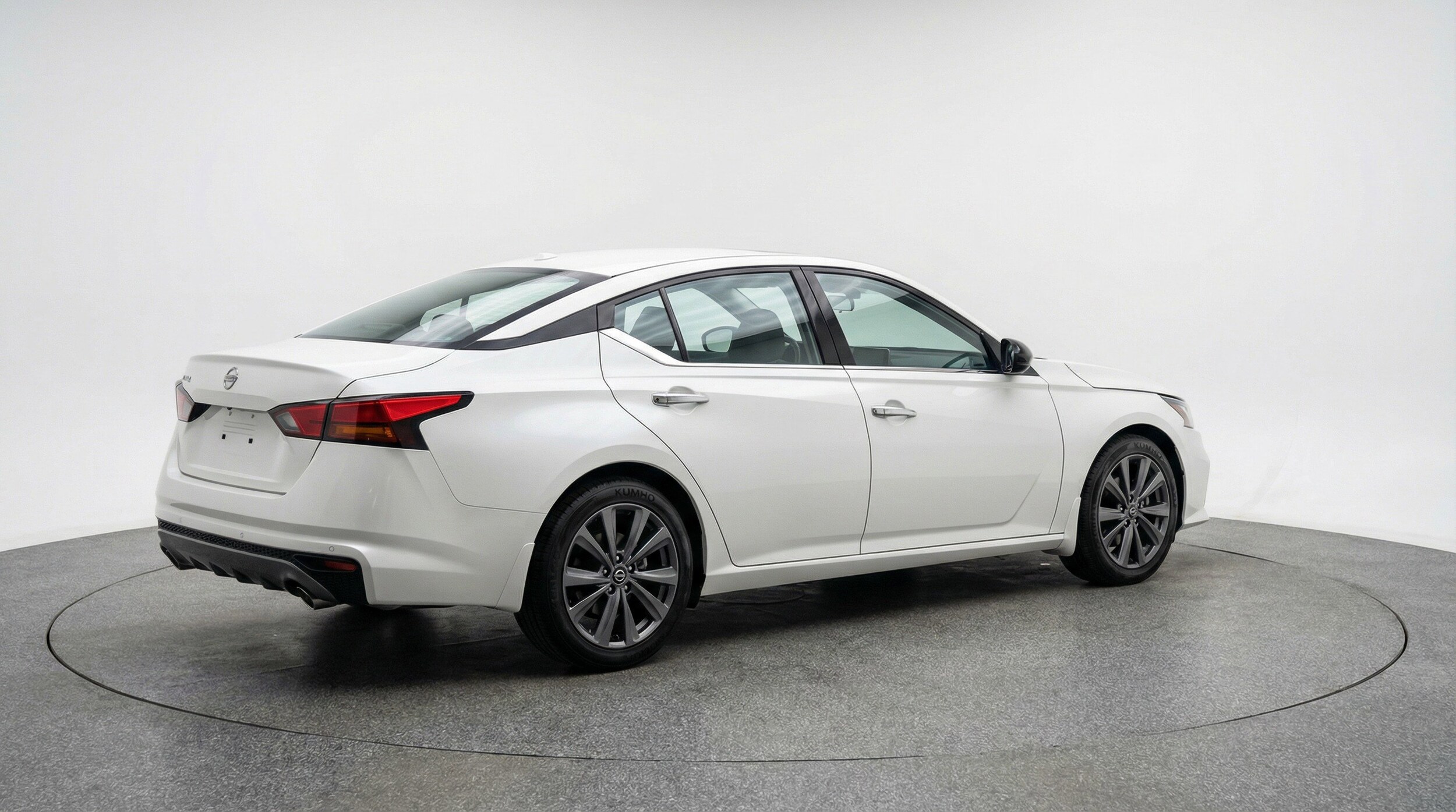 Thumbnail: 2025 Nissan Altima - 9