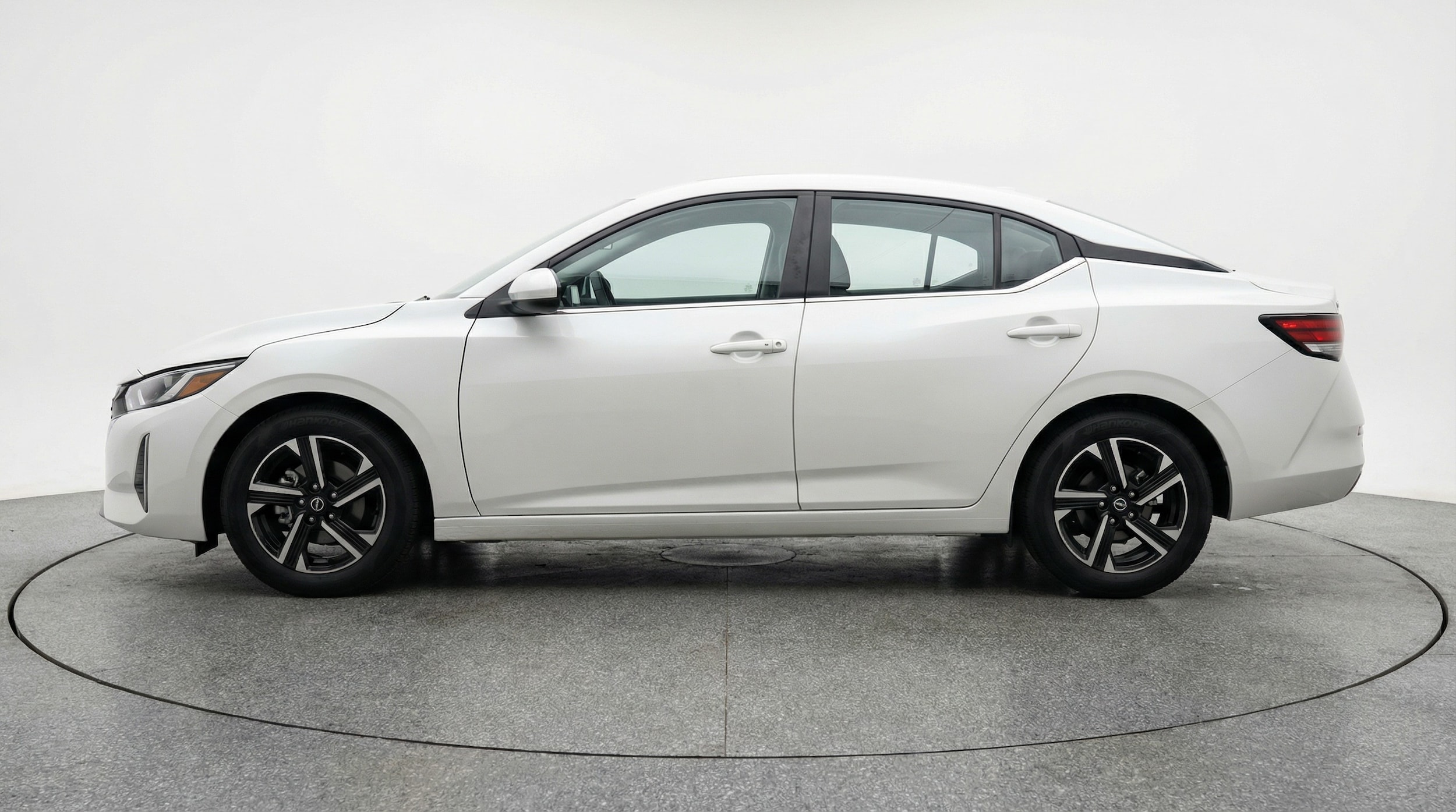 Thumbnail: 2025 Nissan Sentra - 4