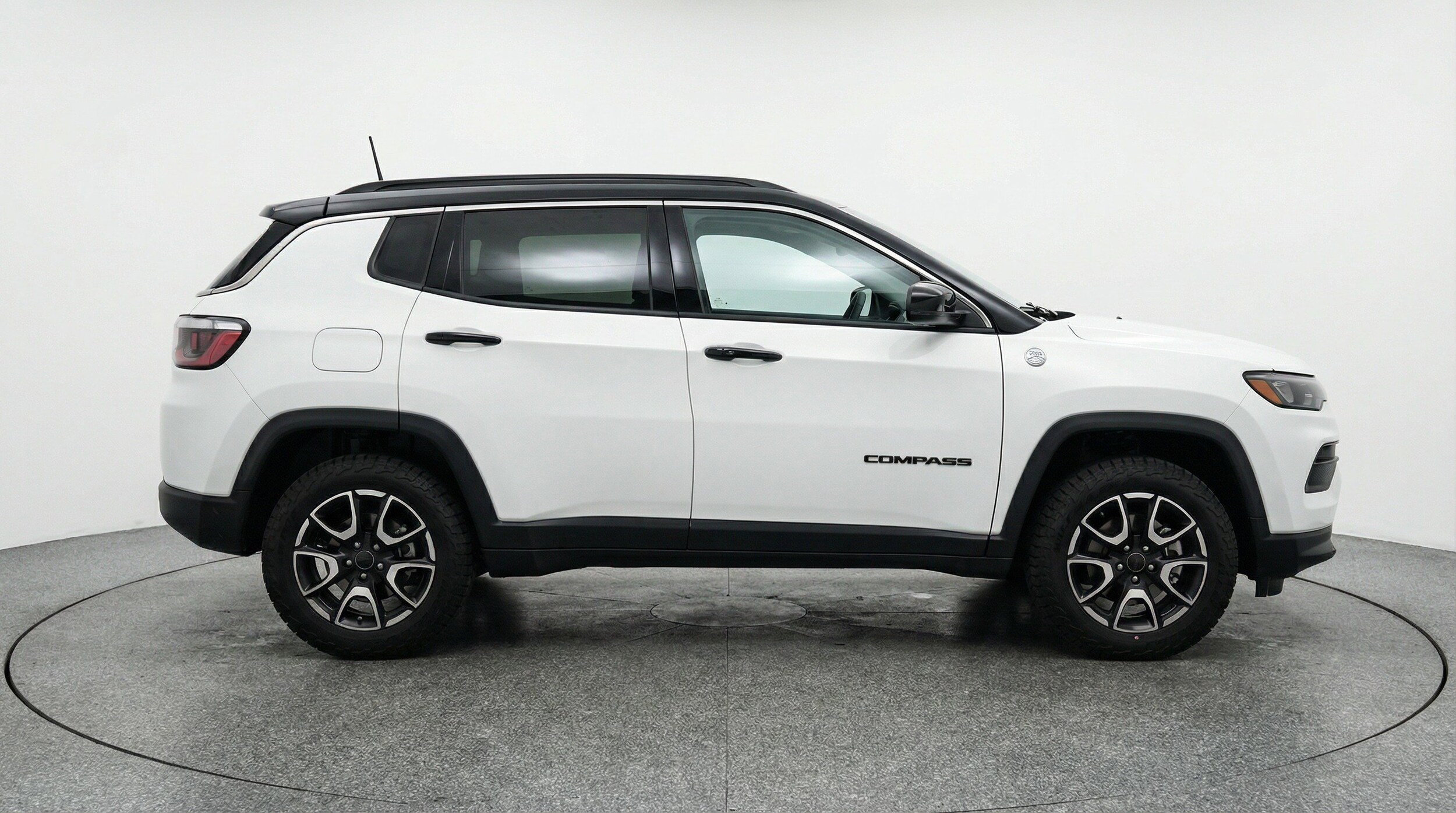 Thumbnail: 2025 Jeep Compass - 11