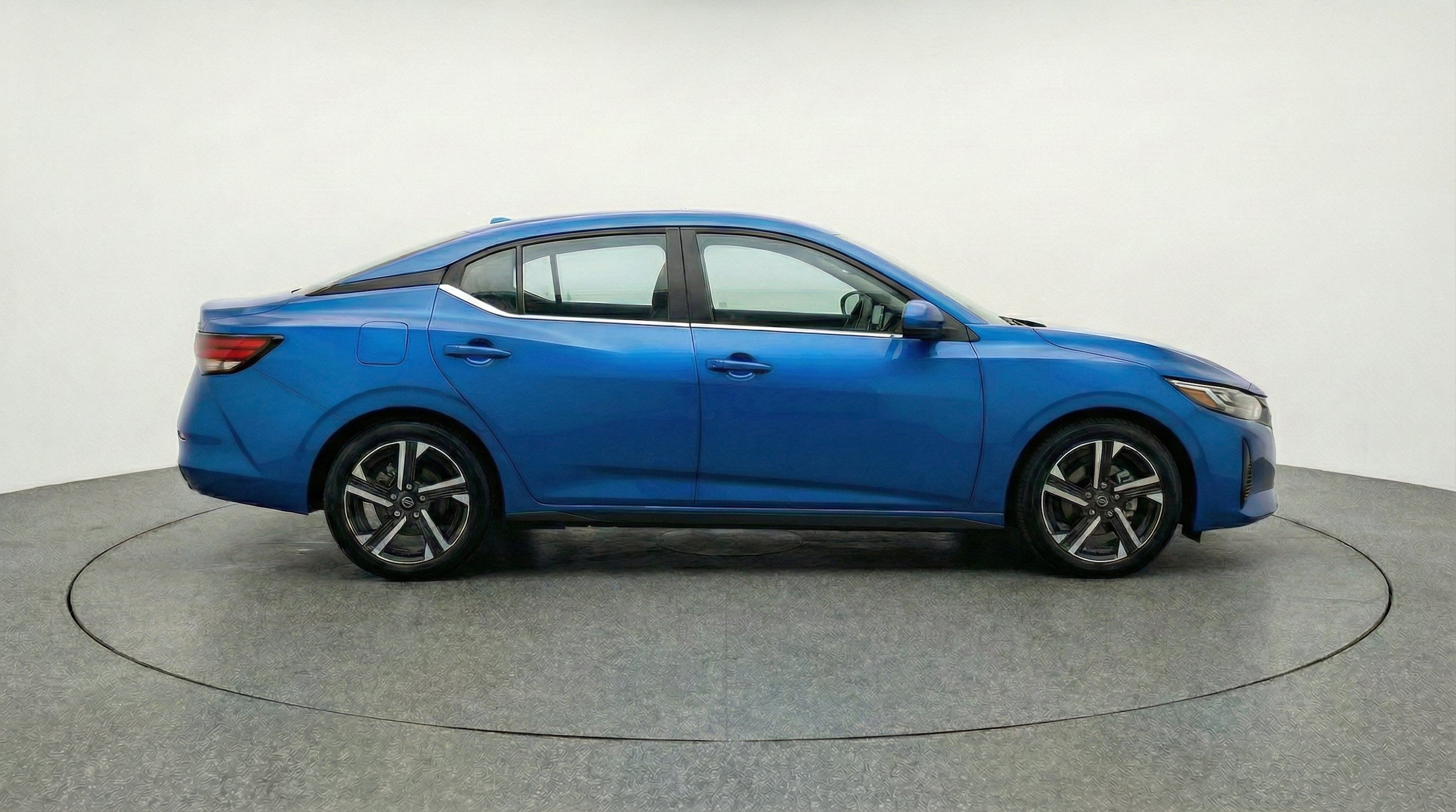 Thumbnail: 2025 Nissan Sentra - 11