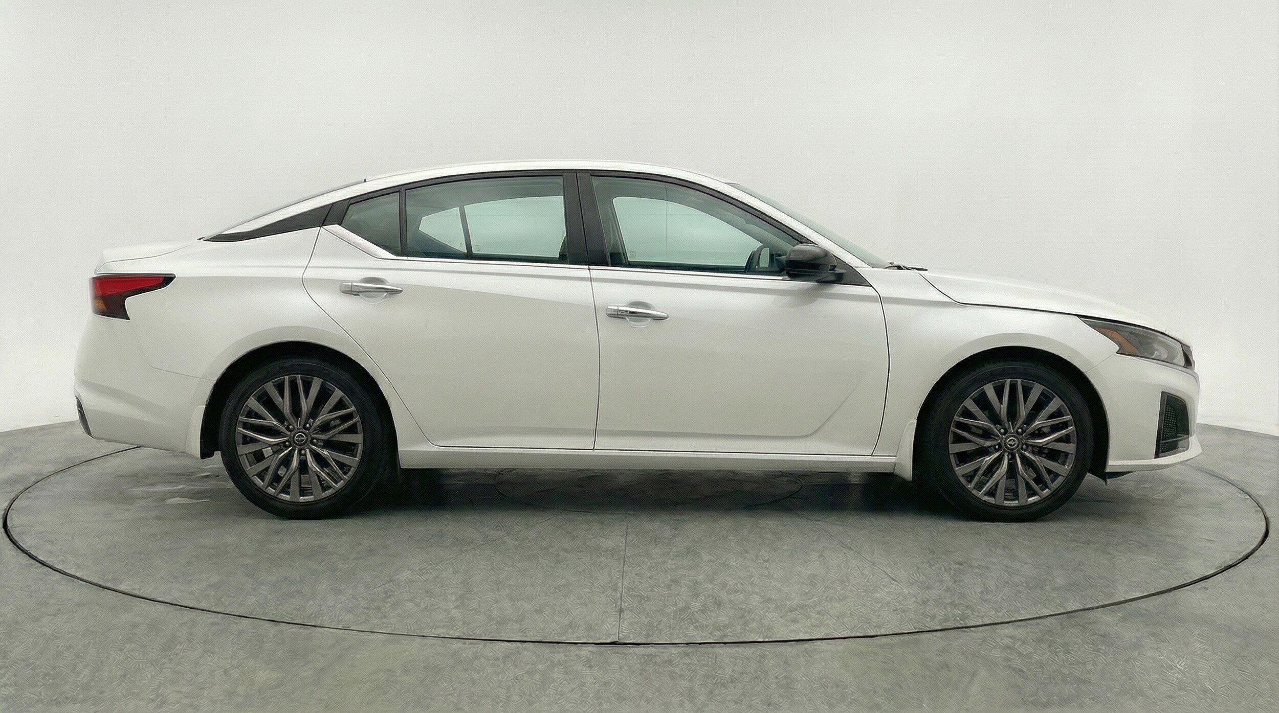 Thumbnail: 2025 Nissan Altima - 11