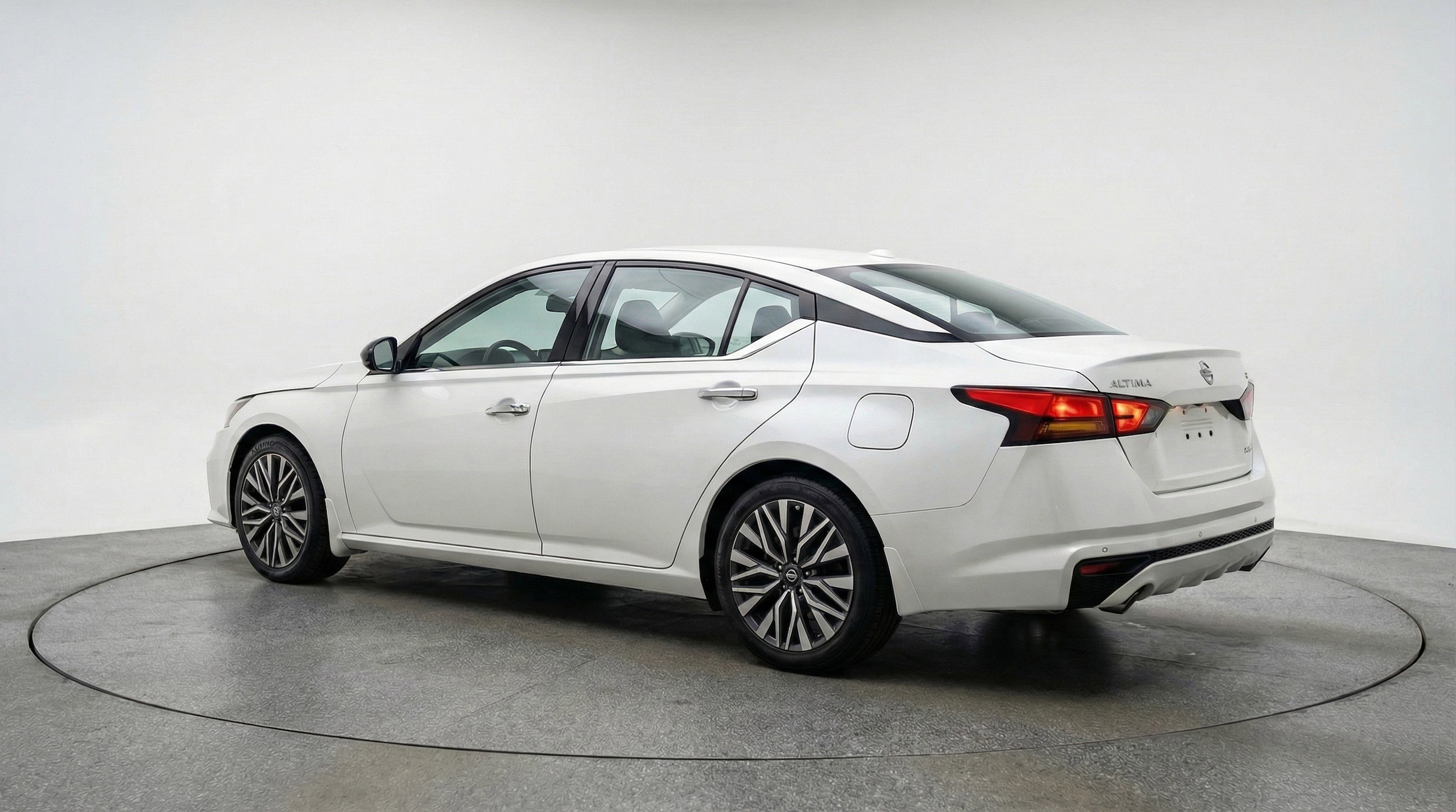 Thumbnail: 2025 Nissan Altima - 6