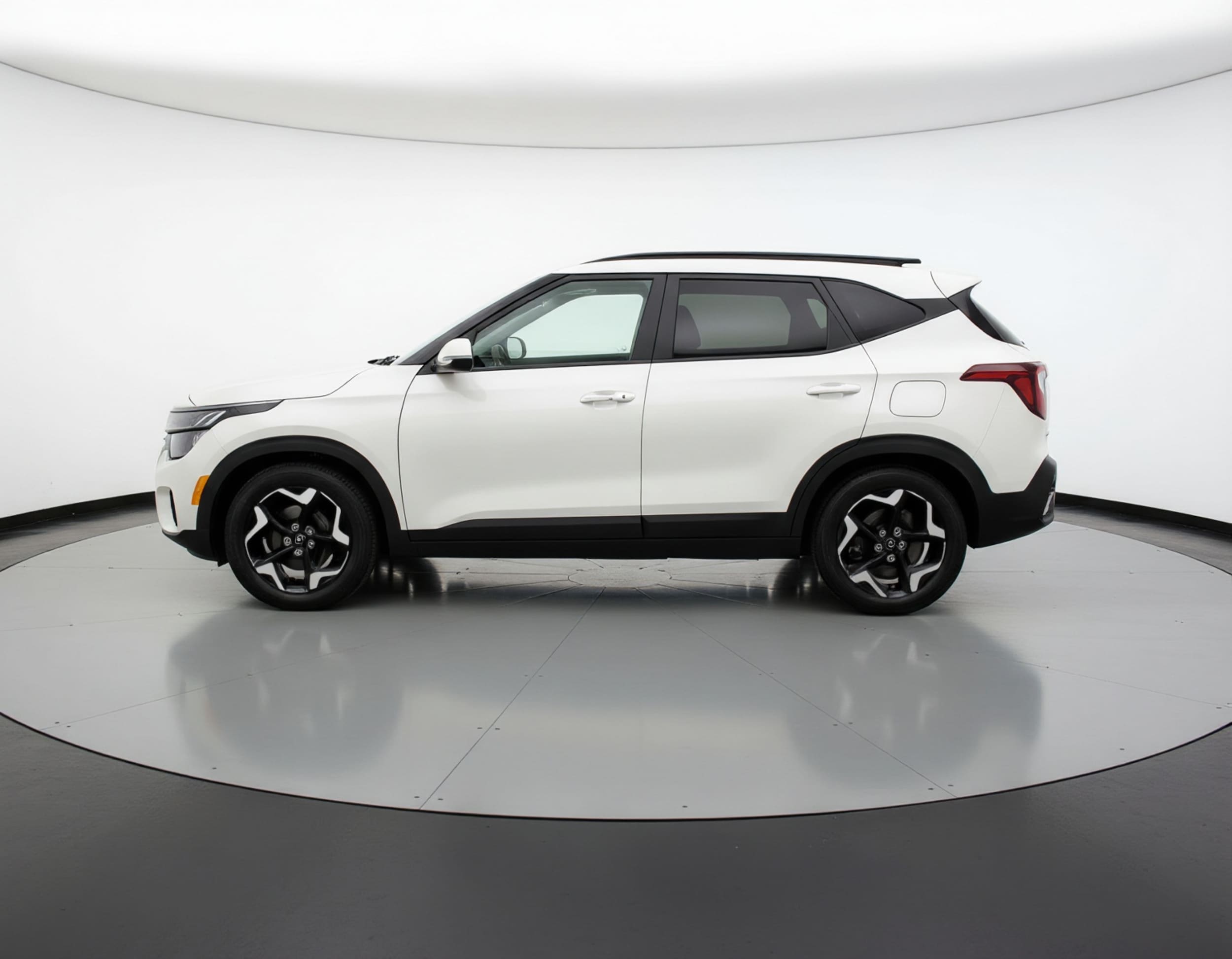 Thumbnail: 2025 Kia Seltos - 4