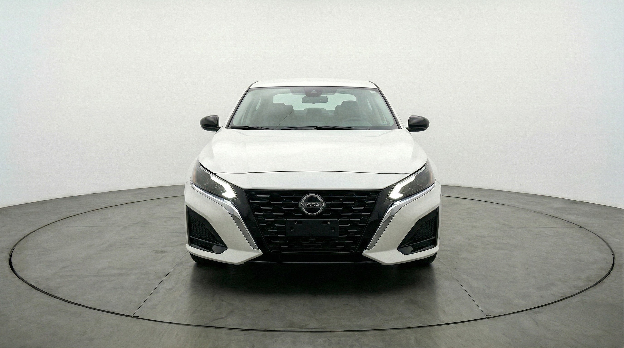 Thumbnail: 2025 Nissan Altima - 2