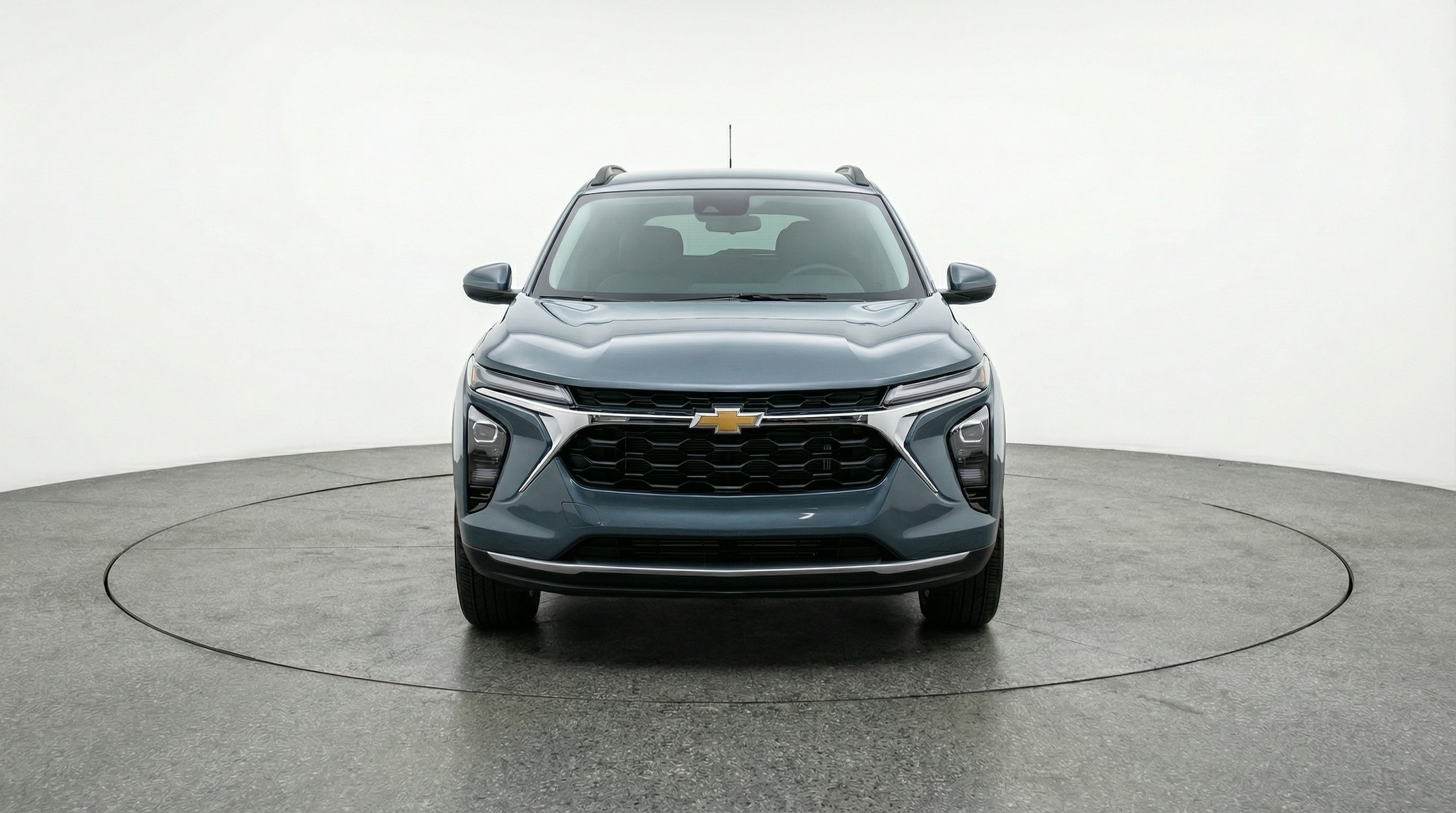 Thumbnail: 2025 Chevrolet Trax - 2
