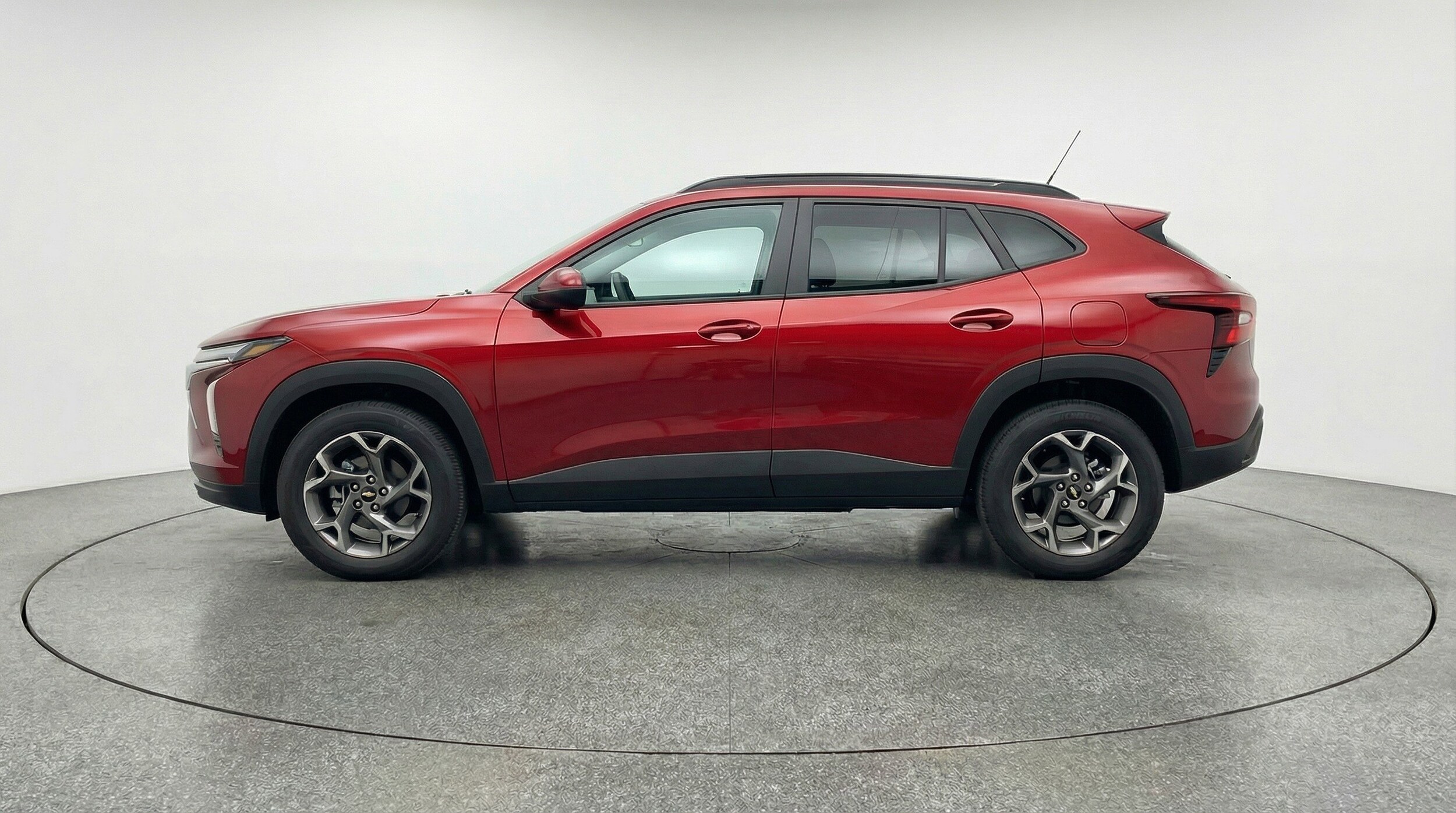 Thumbnail: 2025 Chevrolet Trax - 5