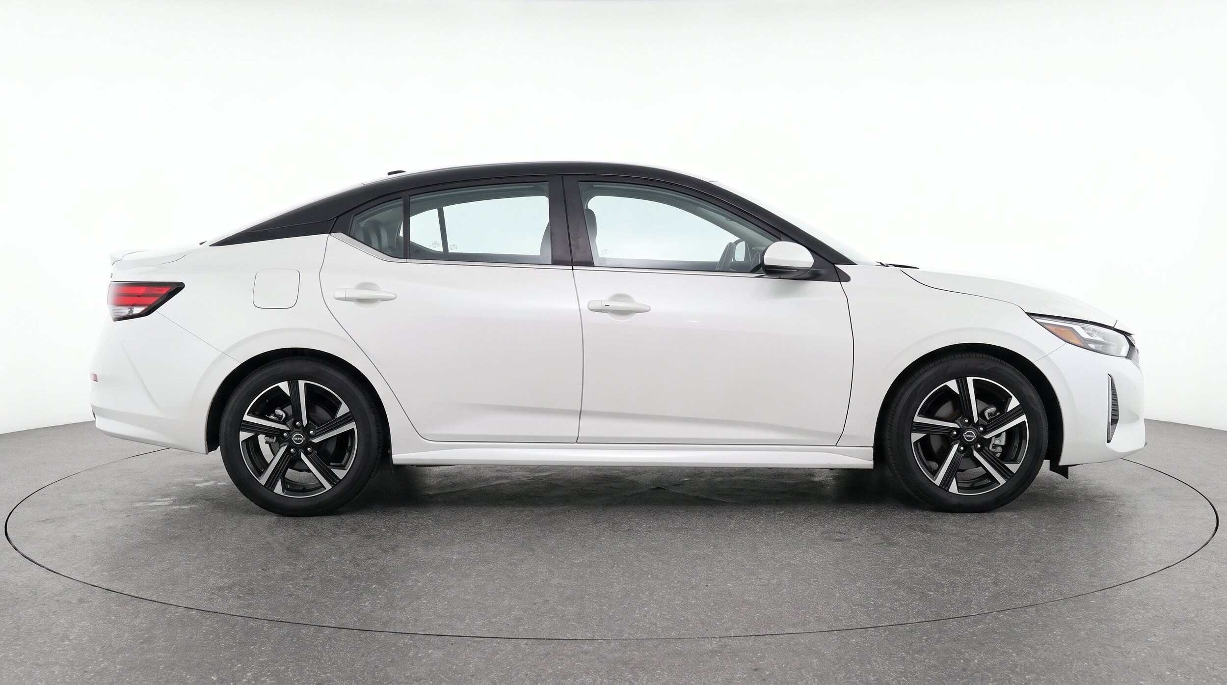 Thumbnail: 2025 Nissan Sentra - 11