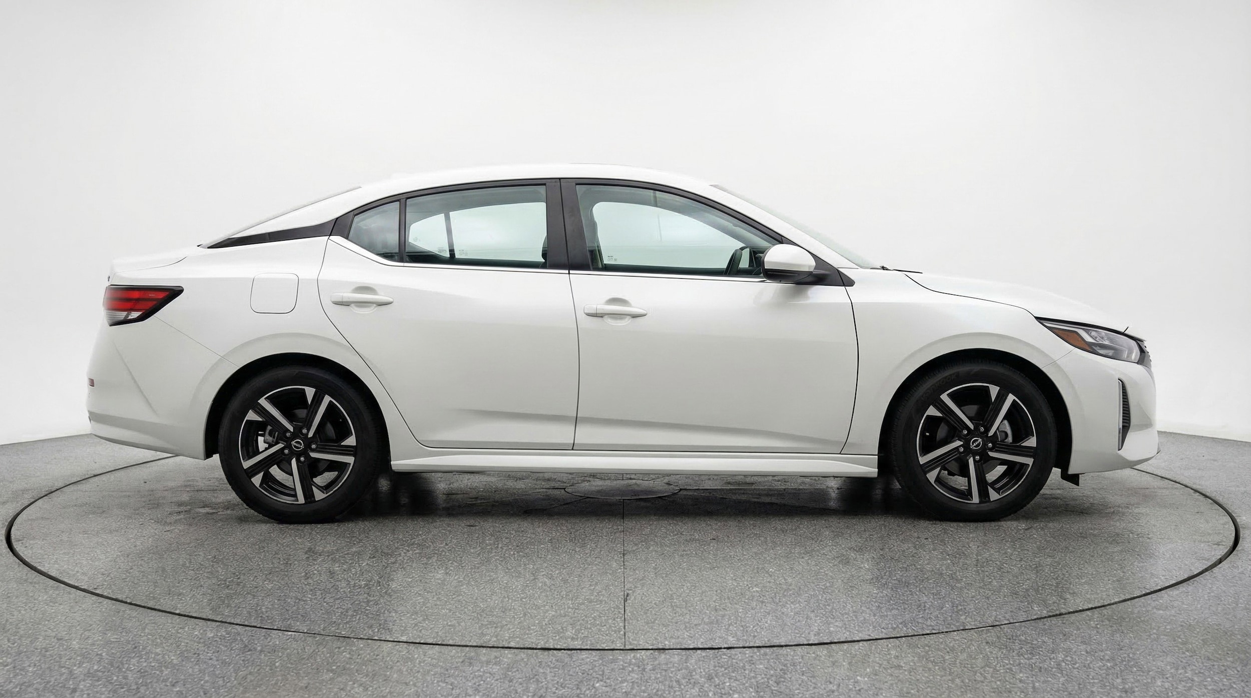Thumbnail: 2025 Nissan Sentra - 11