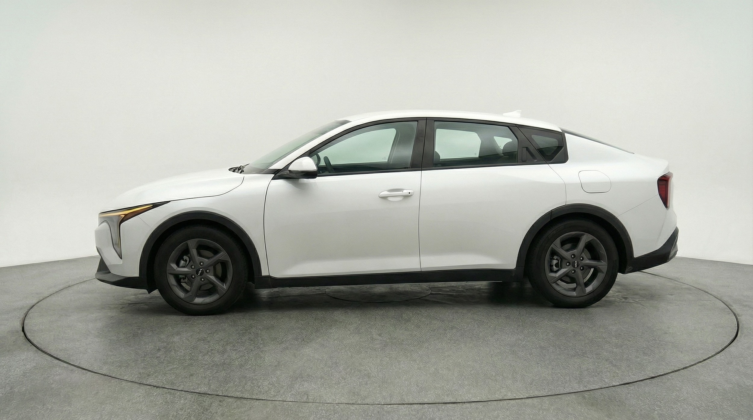 Thumbnail: 2025 Kia K4 - 3