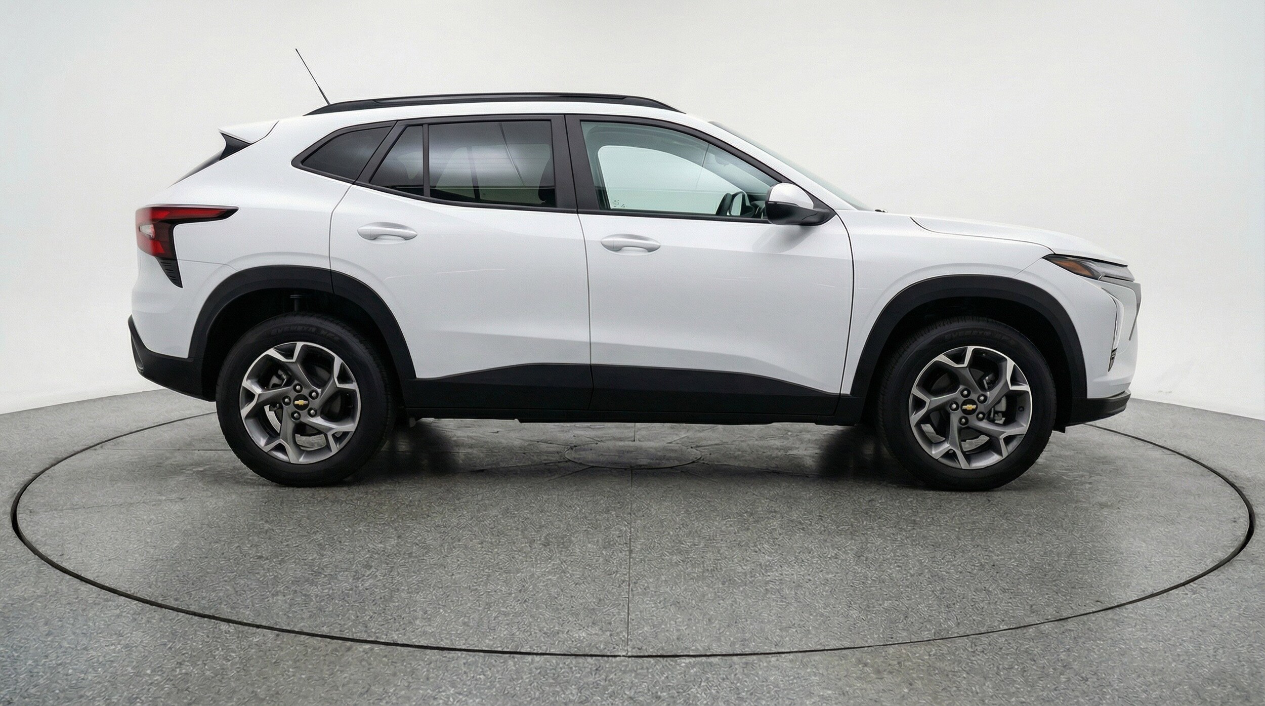 Thumbnail: 2025 Chevrolet Trax - 11