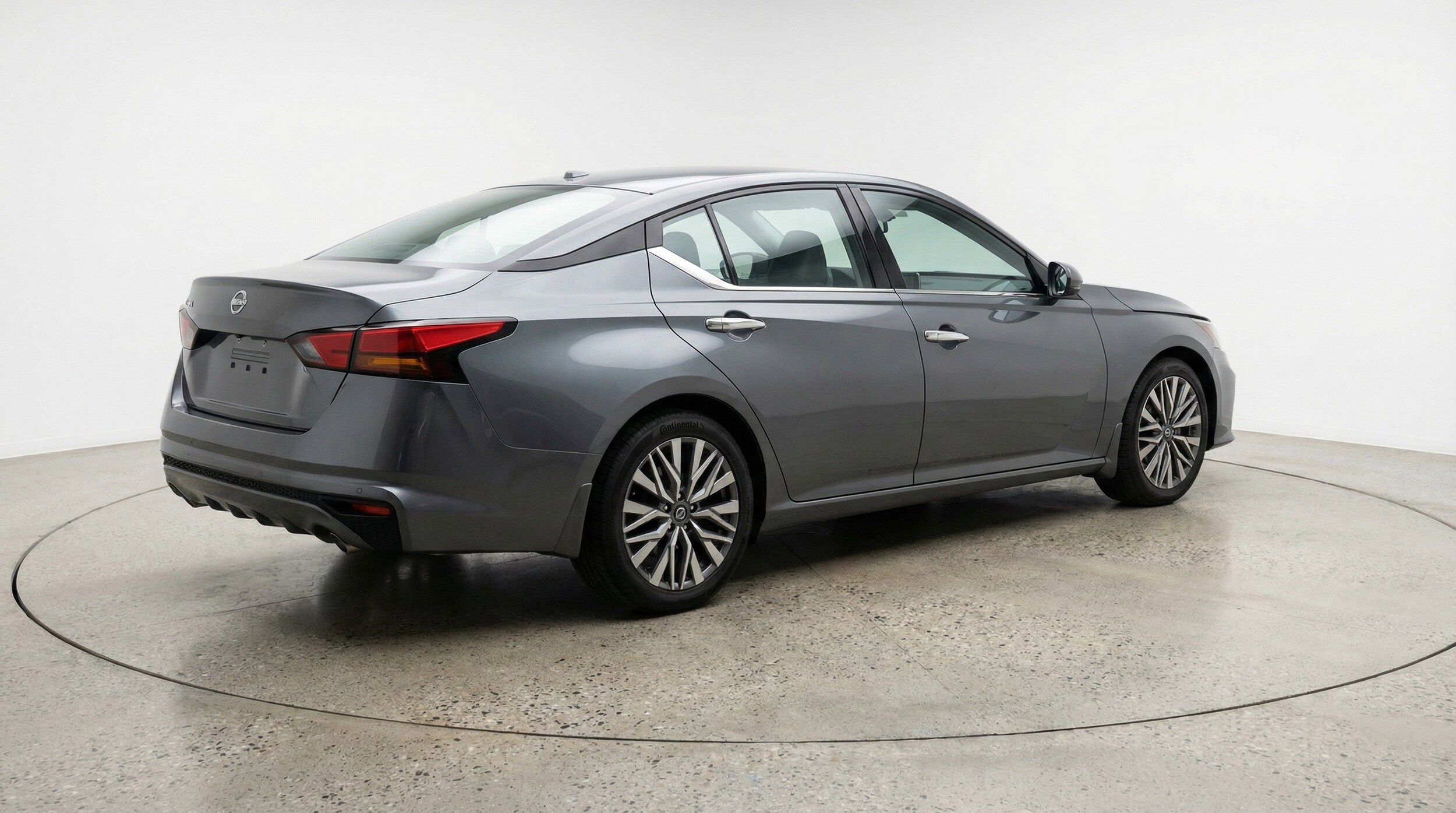 Thumbnail: 2025 Nissan Altima - 9