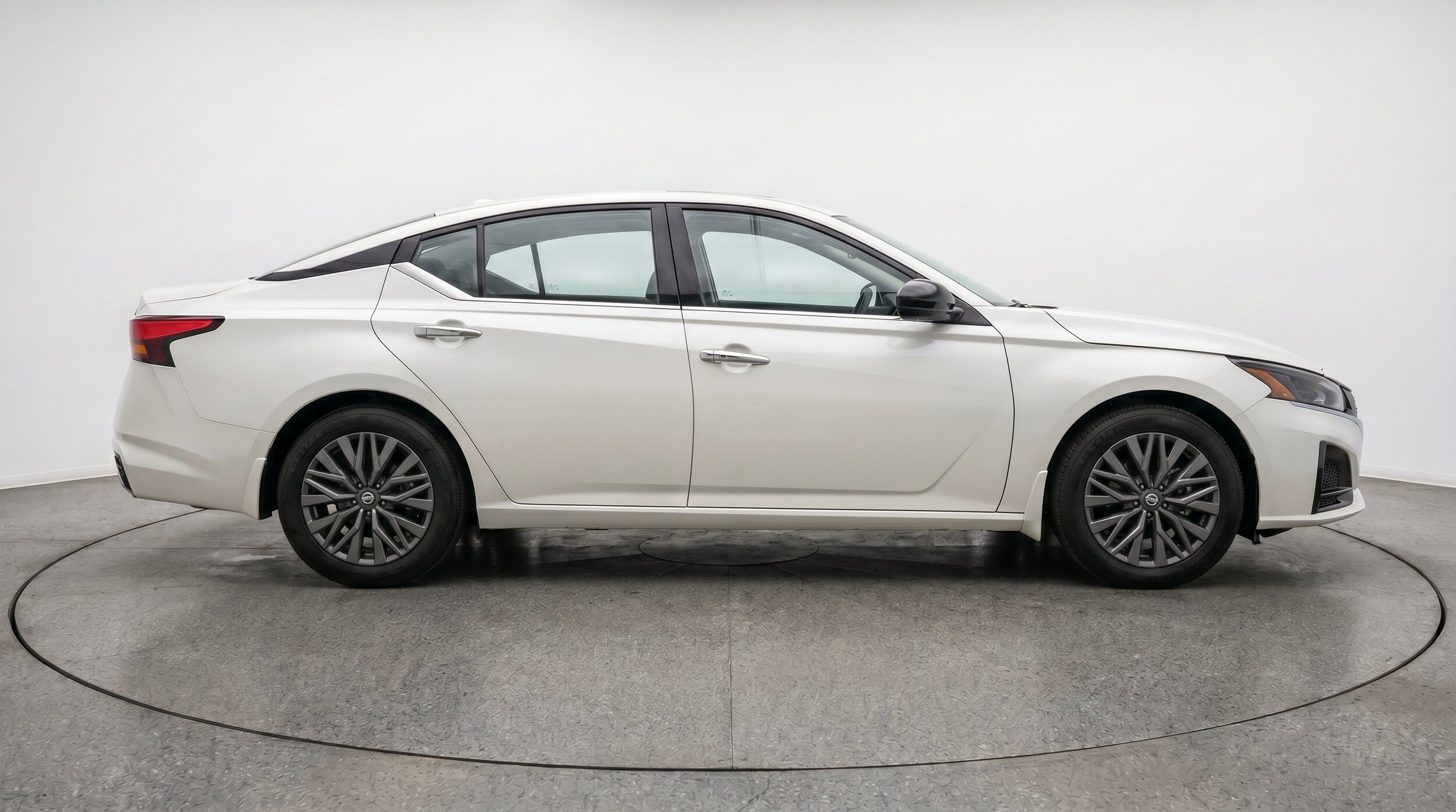 Thumbnail: 2025 Nissan Altima - 11