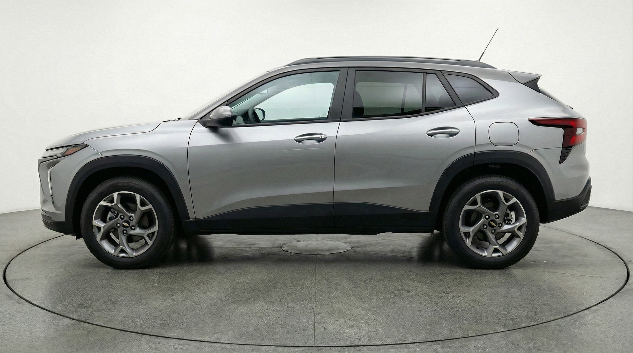 Thumbnail: 2025 Chevrolet Trax - 5