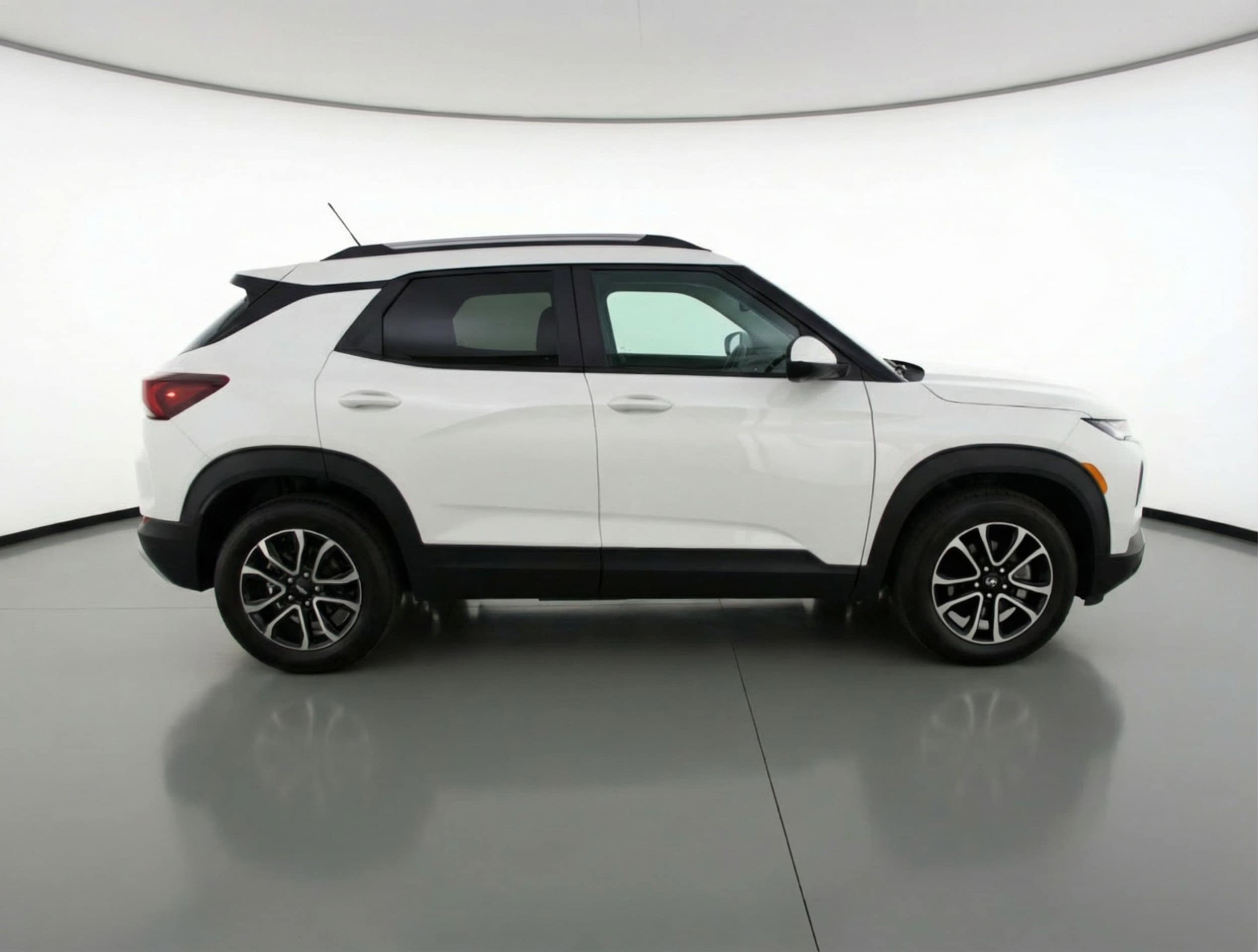 Thumbnail: 2025 Chevrolet TrailBlazer - 11