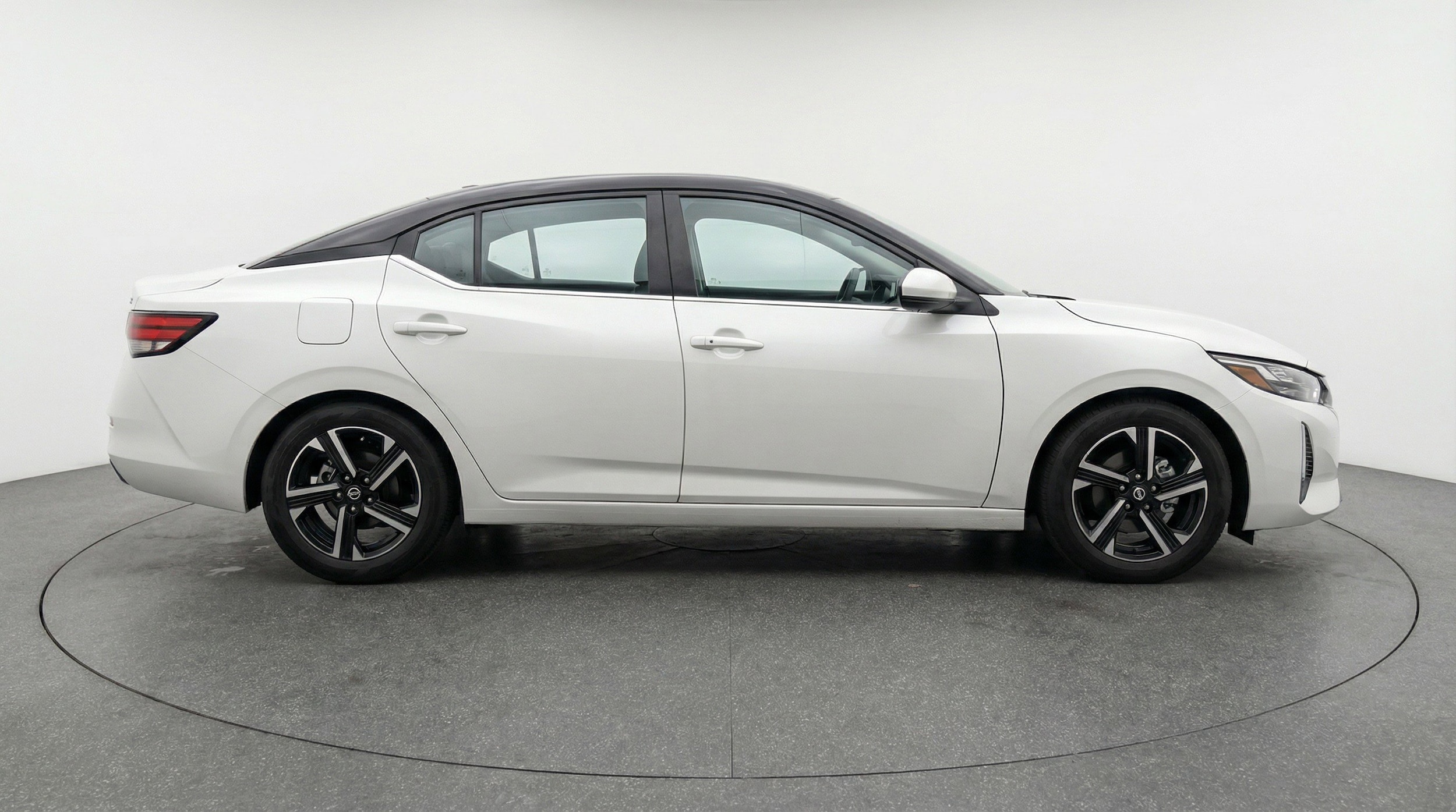 Thumbnail: 2025 Nissan Sentra - 11