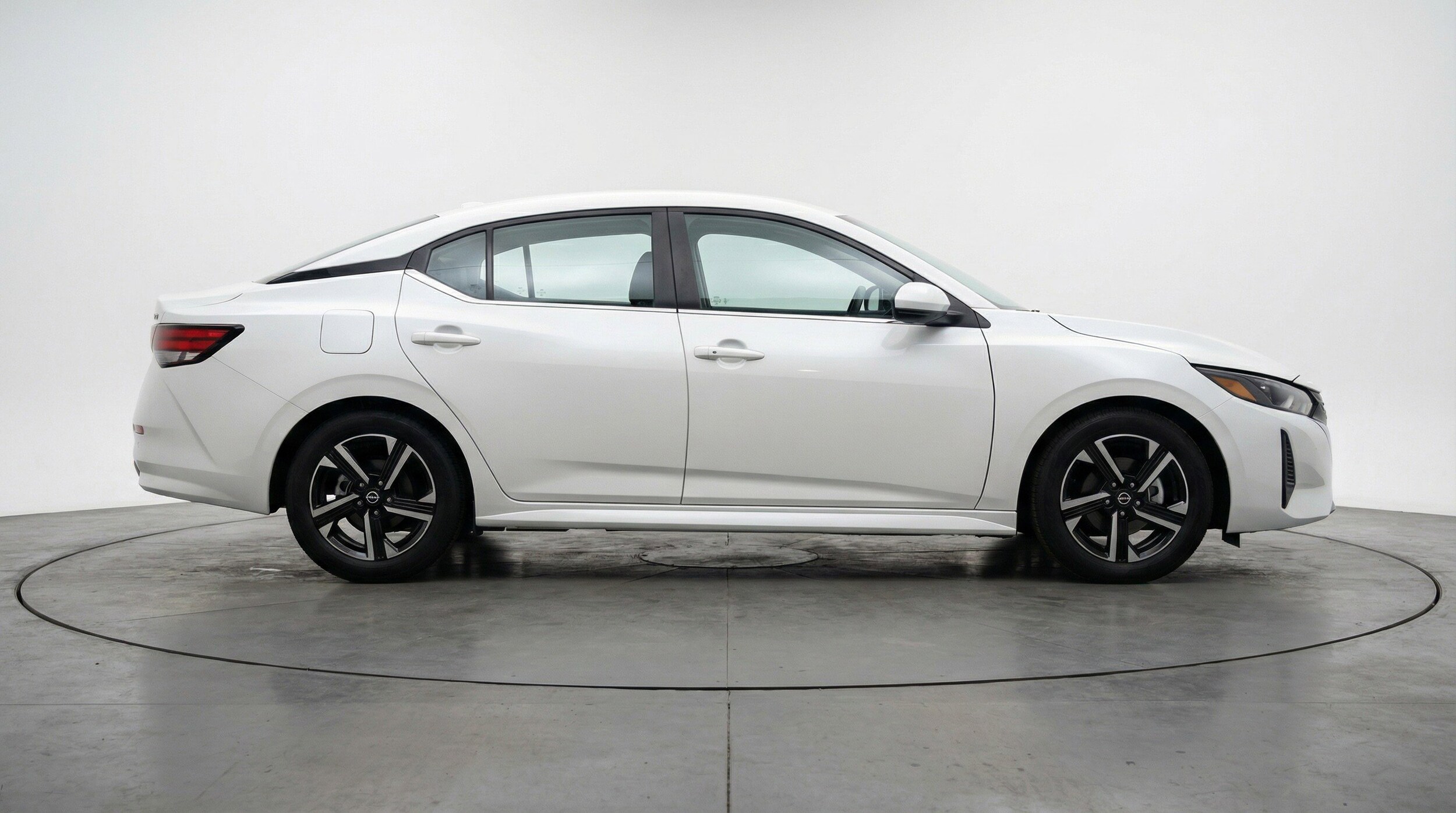 Thumbnail: 2025 Nissan Sentra - 11