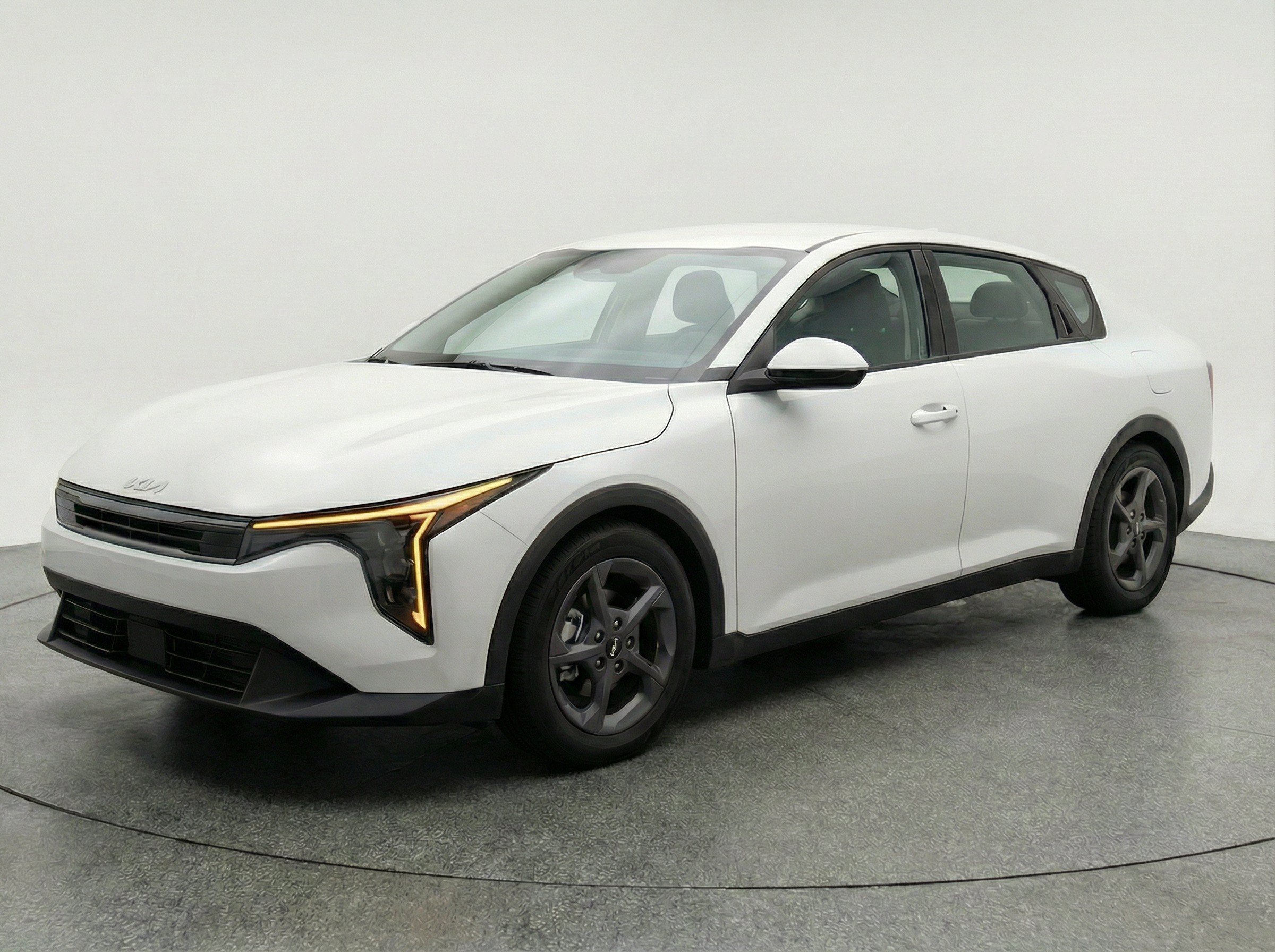 Thumbnail: 2025 Kia K4 - 3