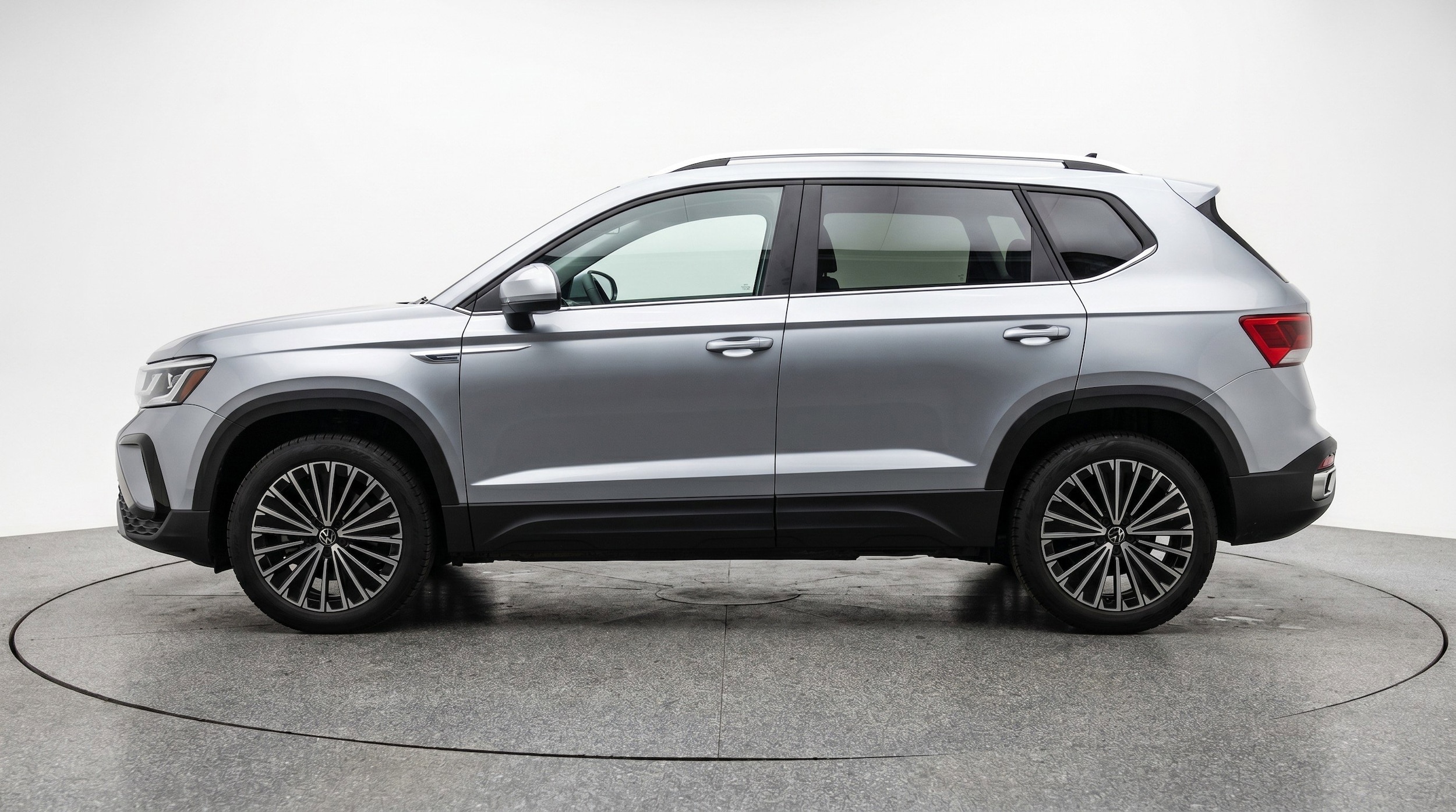Thumbnail: 2025 Volkswagen Taos - 5