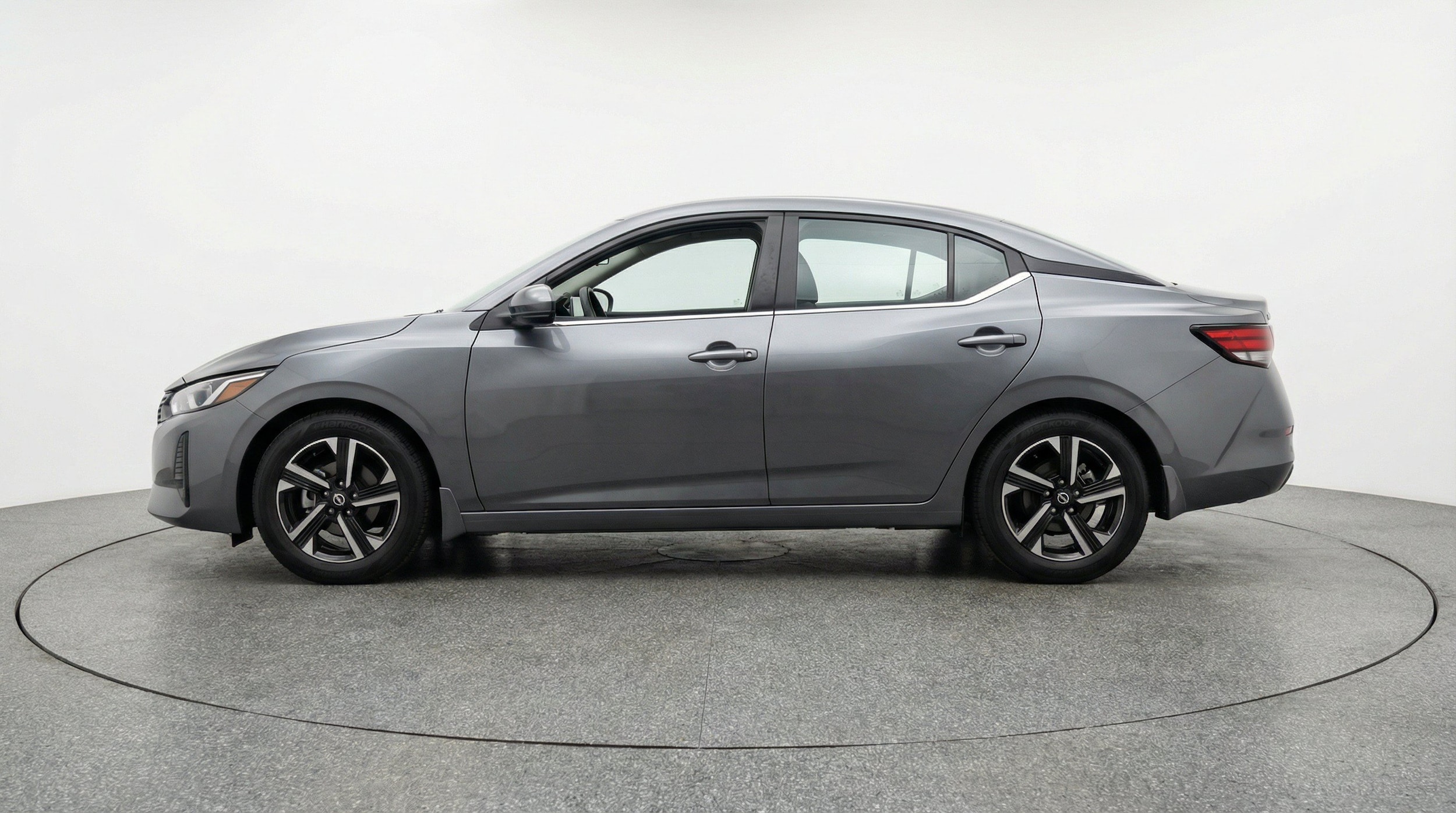 Thumbnail: 2025 Nissan Sentra - 5